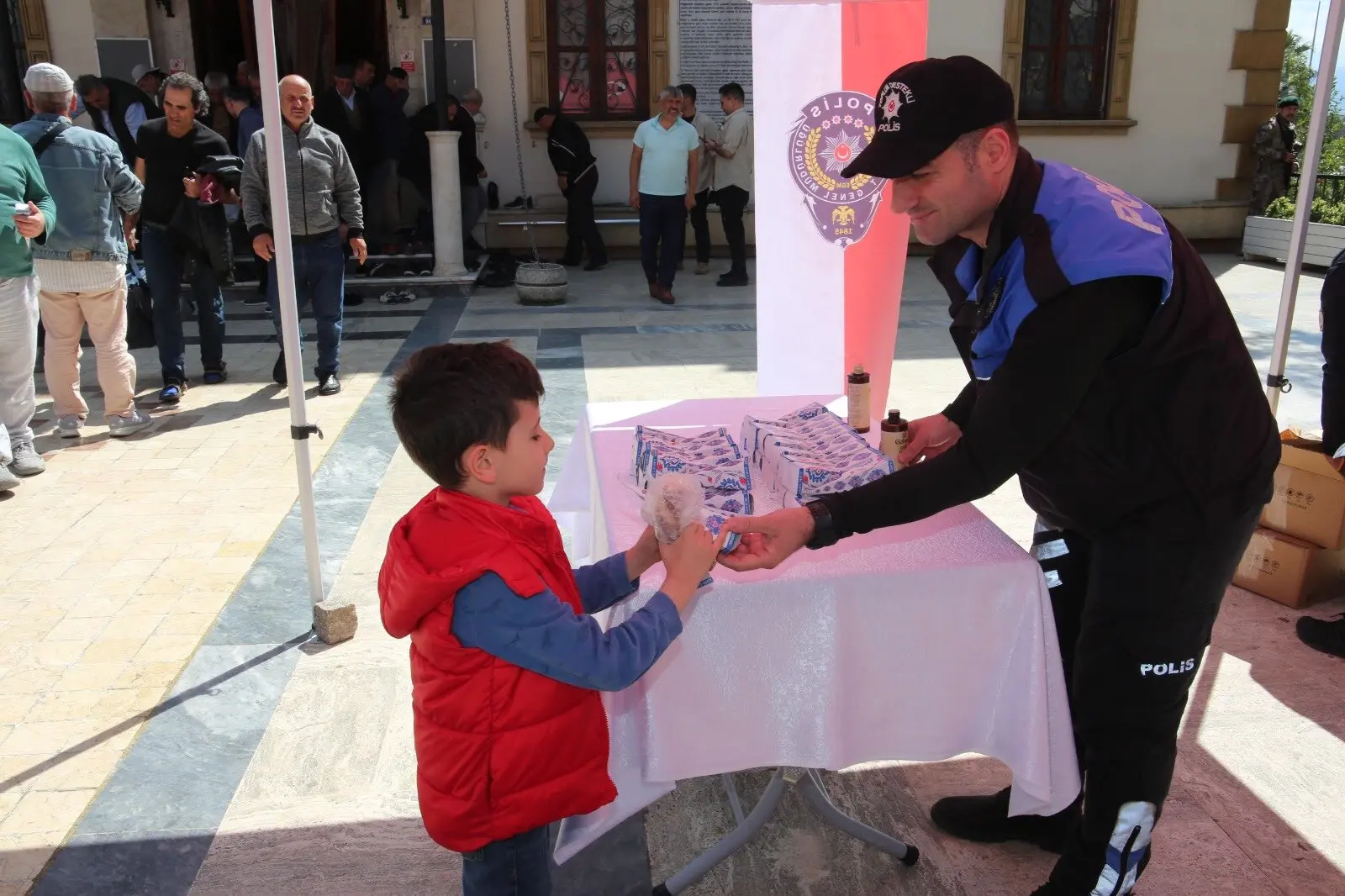 Şehit polisler dualarla anıldı - Resim : 3