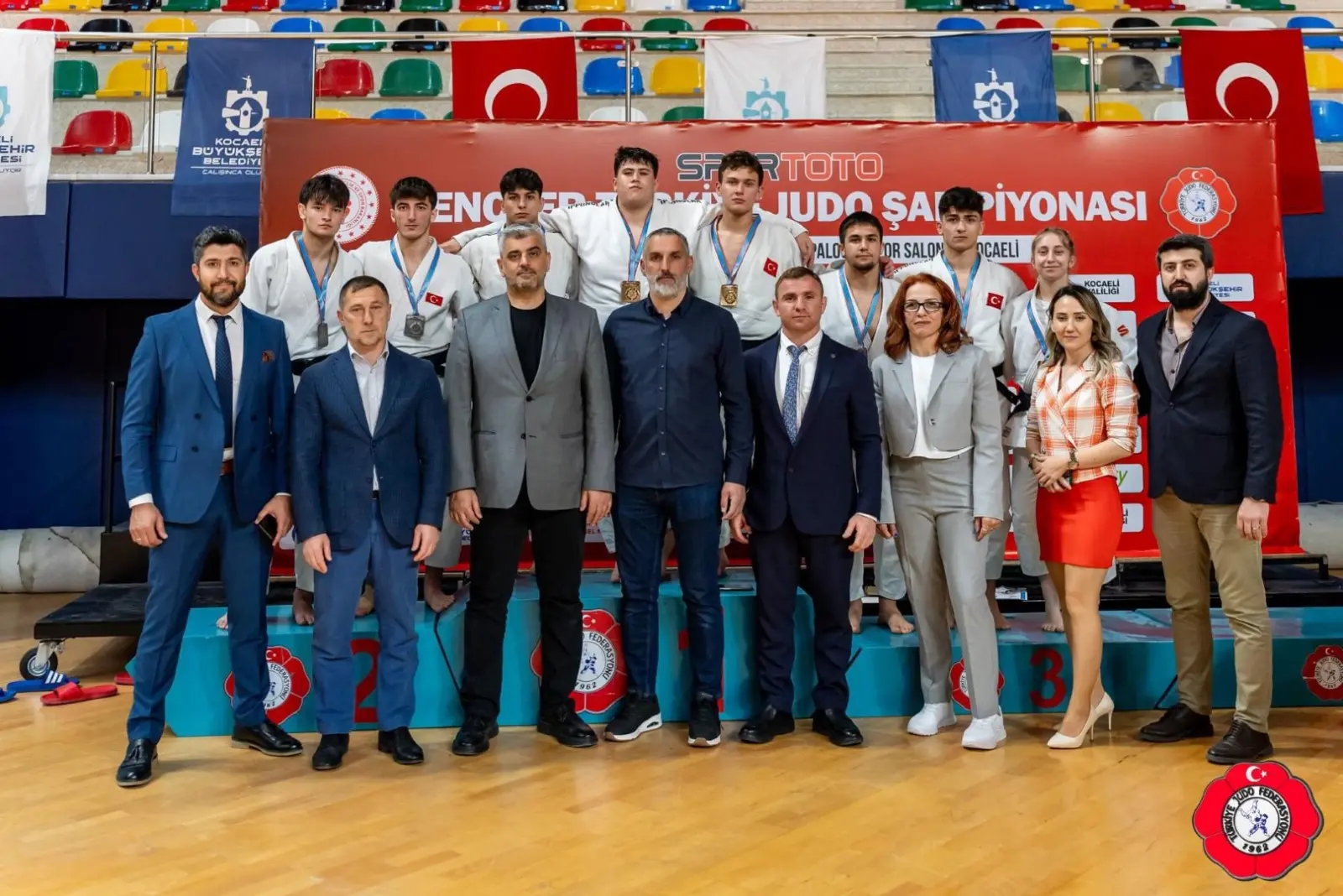 Judoda Kağıtspor farkı! - Resim : 9