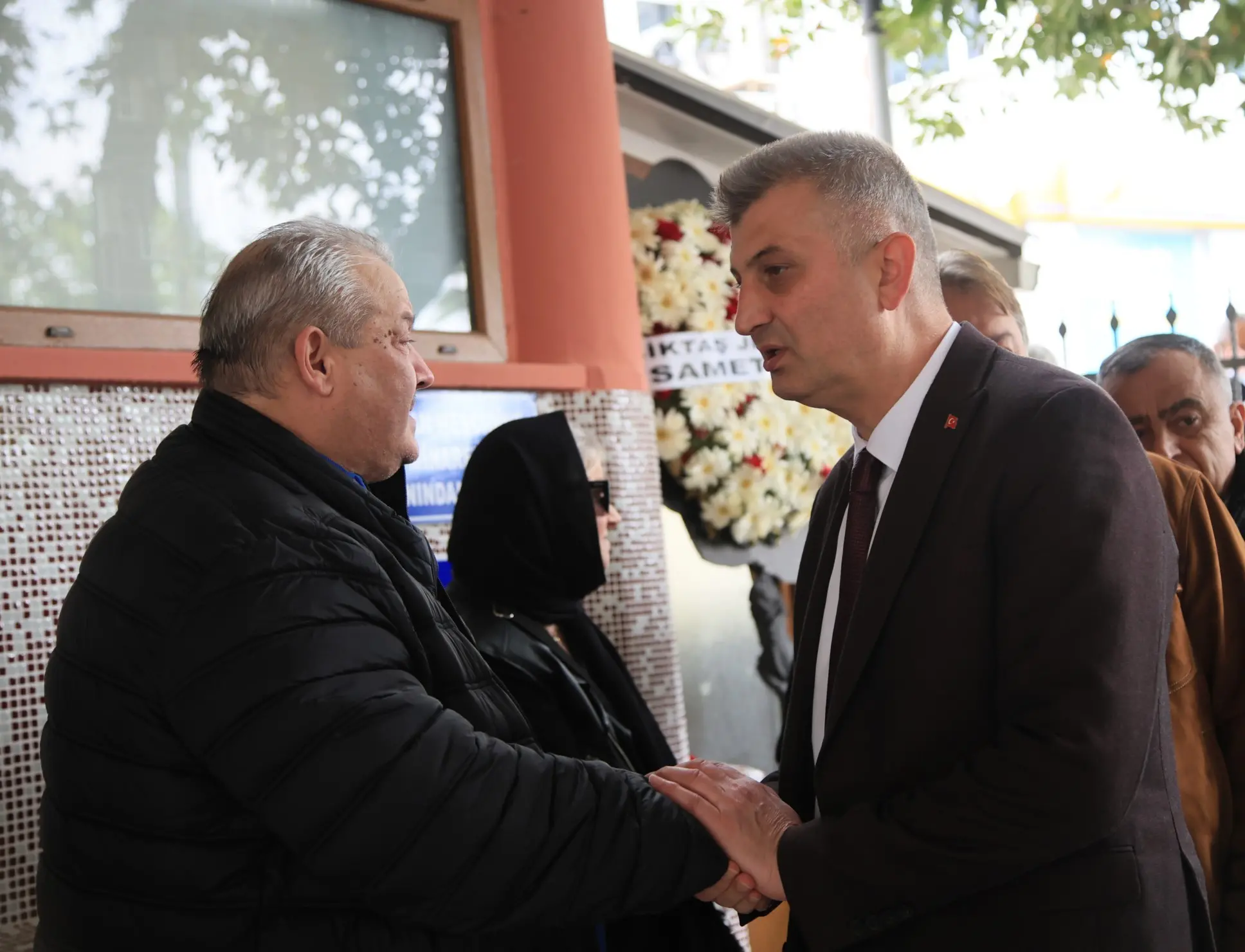 Vefalı Kocaelispor ailesi Sadun Gemici’yi son yolculuğuna uğurladı - Resim : 3