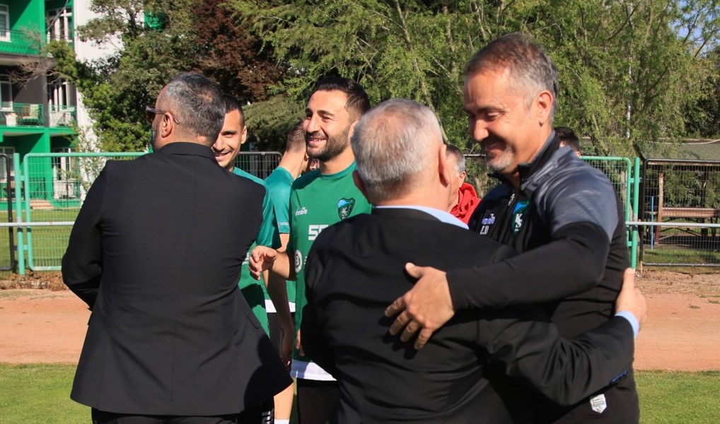 Kocaelispor kafilesi bayramlaştı "Foto Galeri - Ali Köksal" - Resim : 16