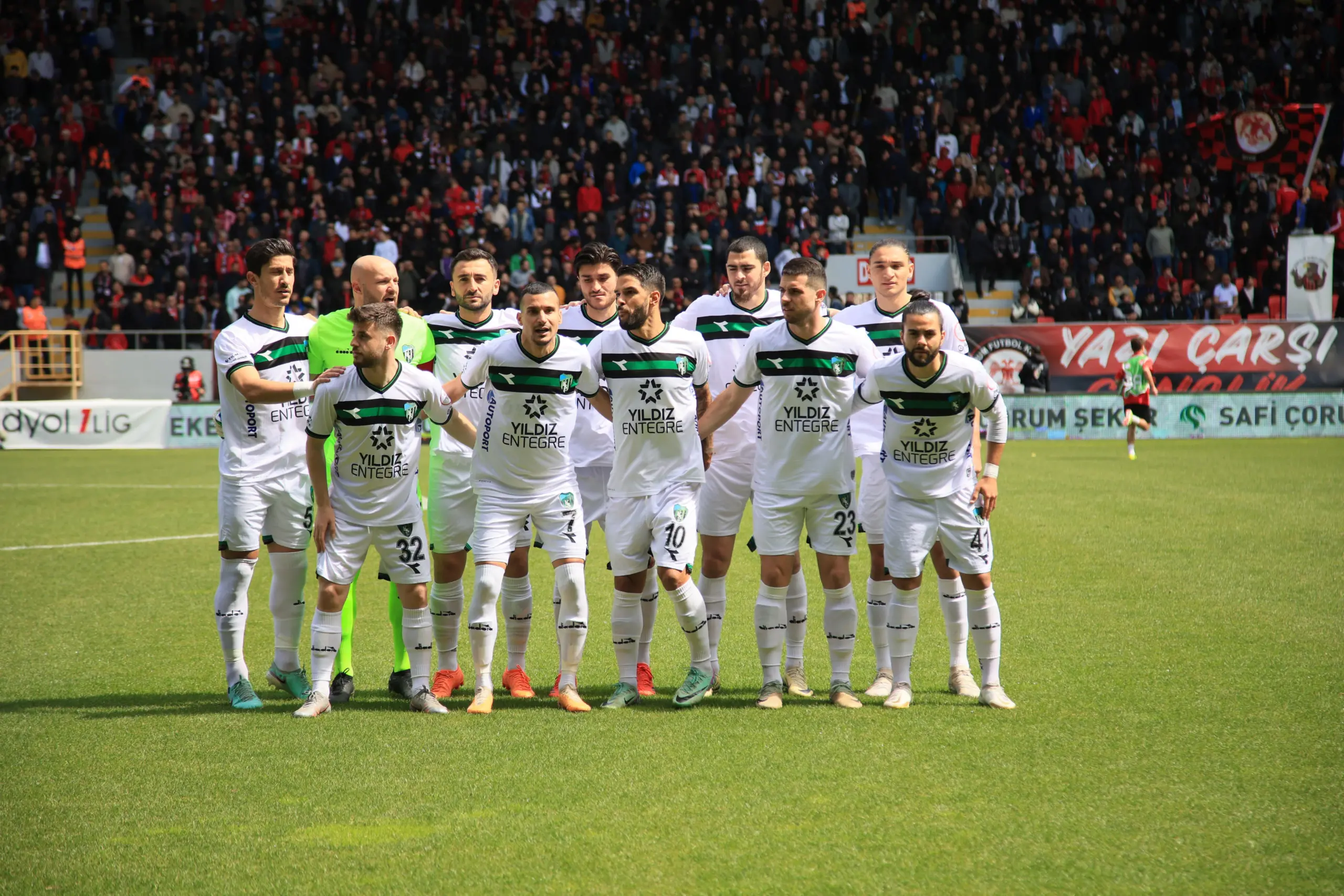 Çorum FK-Kocaelispor: 1-1 (Maç sona erdi) - Resim : 3