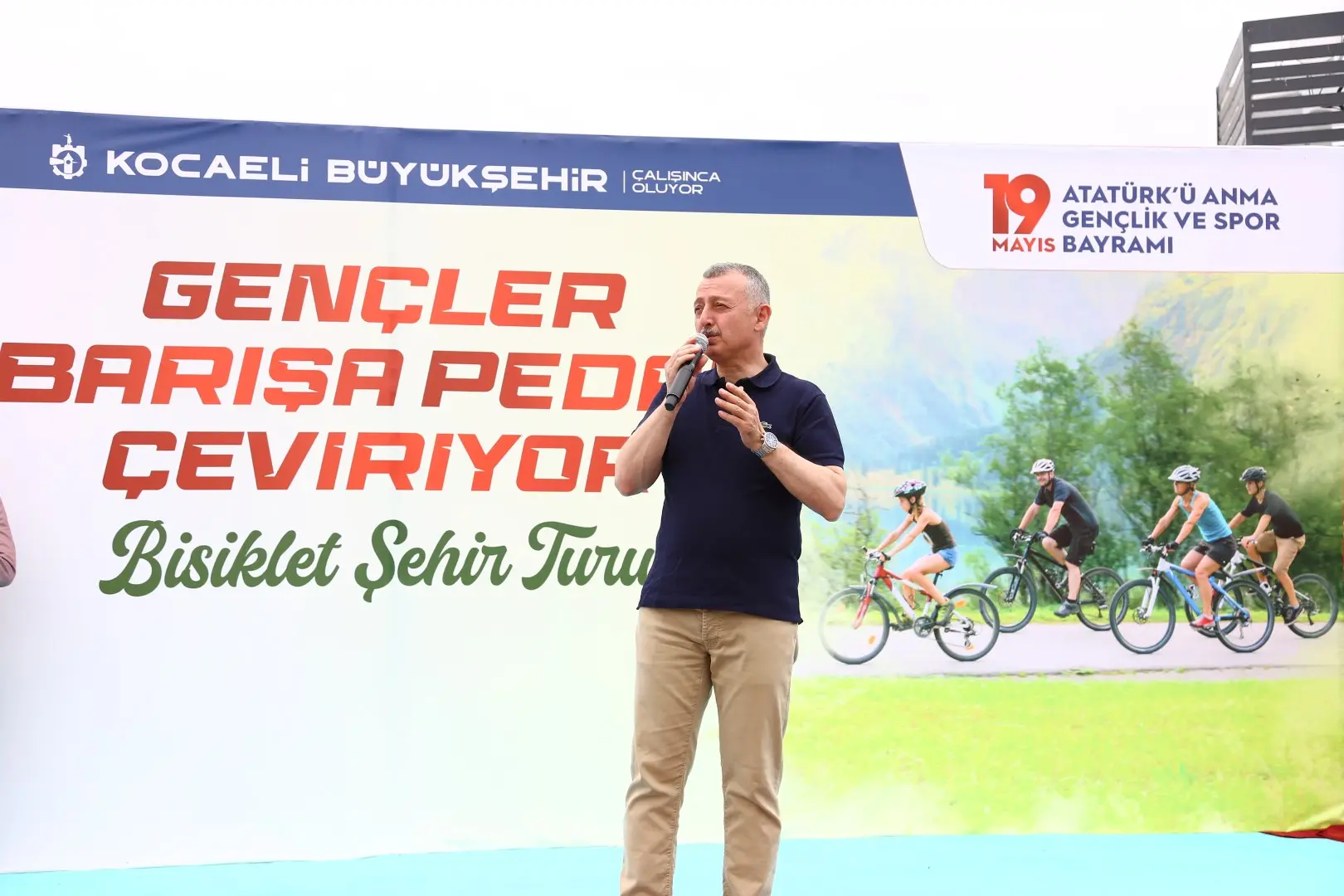 Pedallara BARIŞ için bastılar! - Resim : 3