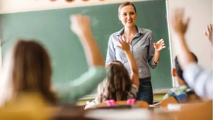 20 bin sözleşmeli öğretmen ataması başvurusu ne zaman, başvuru şartları neler? İşte öğretmen alımı başvuru tarihleri, branş ve kontenjan dağılımları!