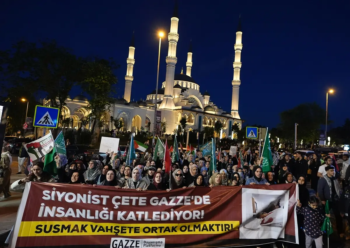 İsrail'in İstanbul Başkonsolosluğu önünde protesto - Resim : 1