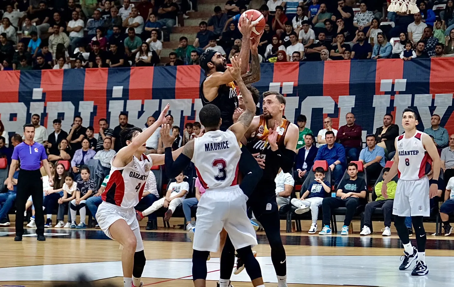 Mersin Büyükşehir finalde! "91-74" - Resim : 1