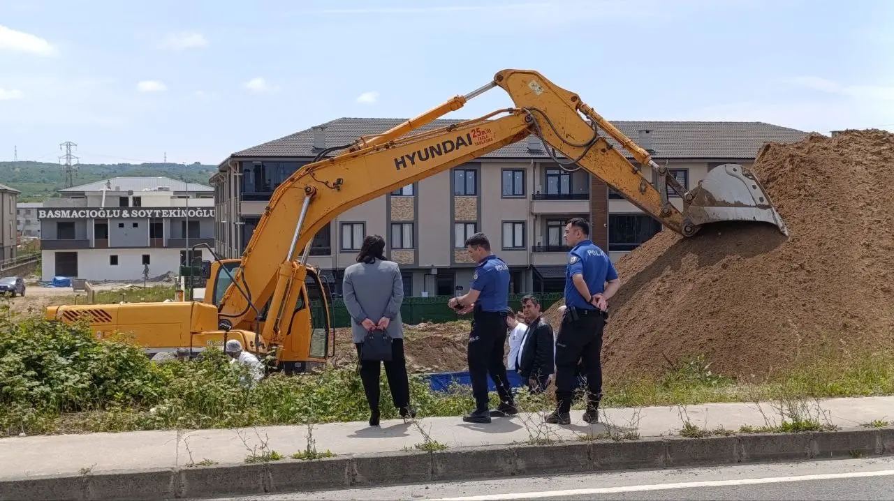 Sakarya'da korkunç olay! İnşaat kazısından ceset çıktı - Resim : 1