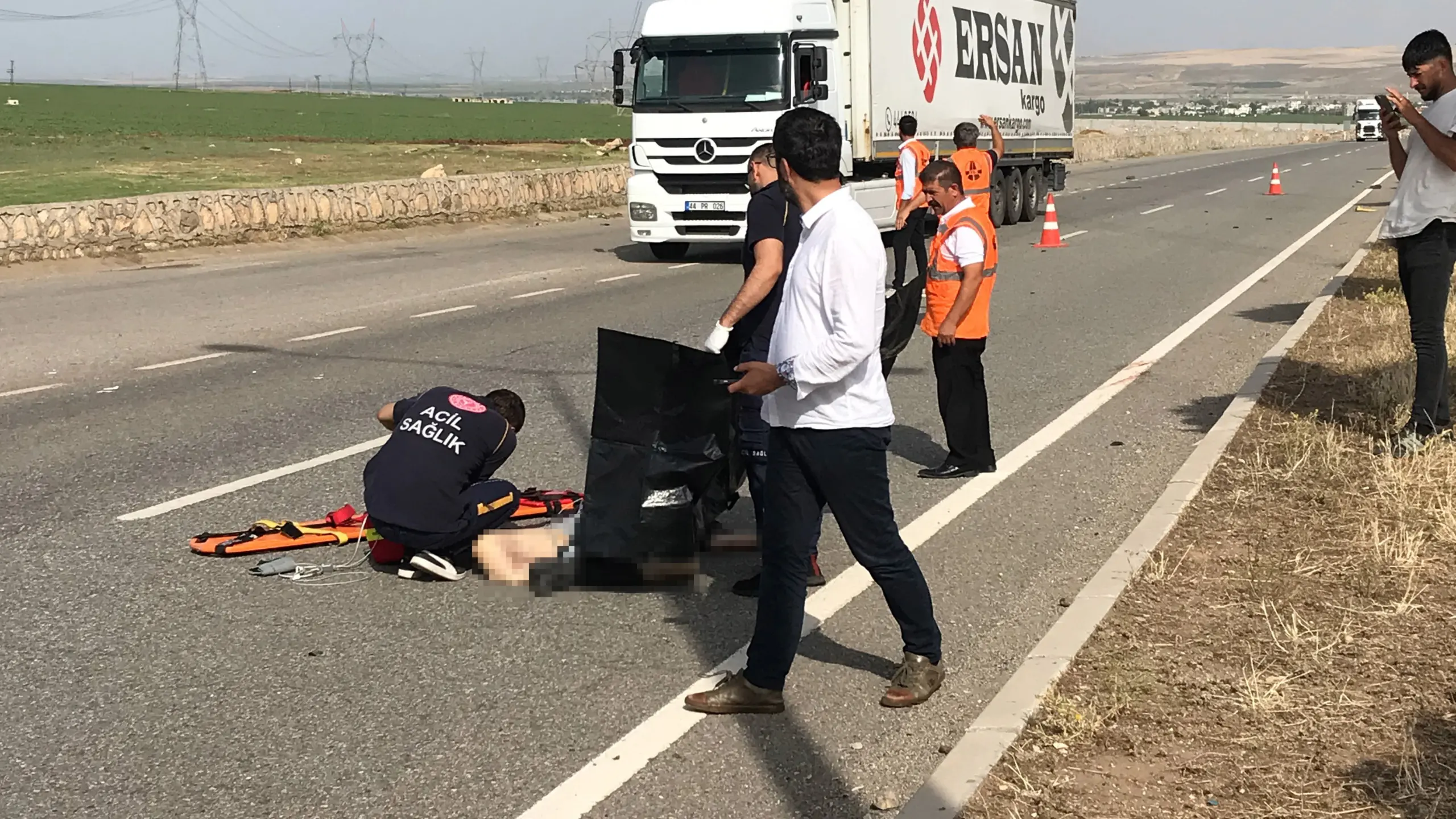 Yolun karşısına geçerken otomobil çarpan çoban hayatını kaybetti - Resim : 2