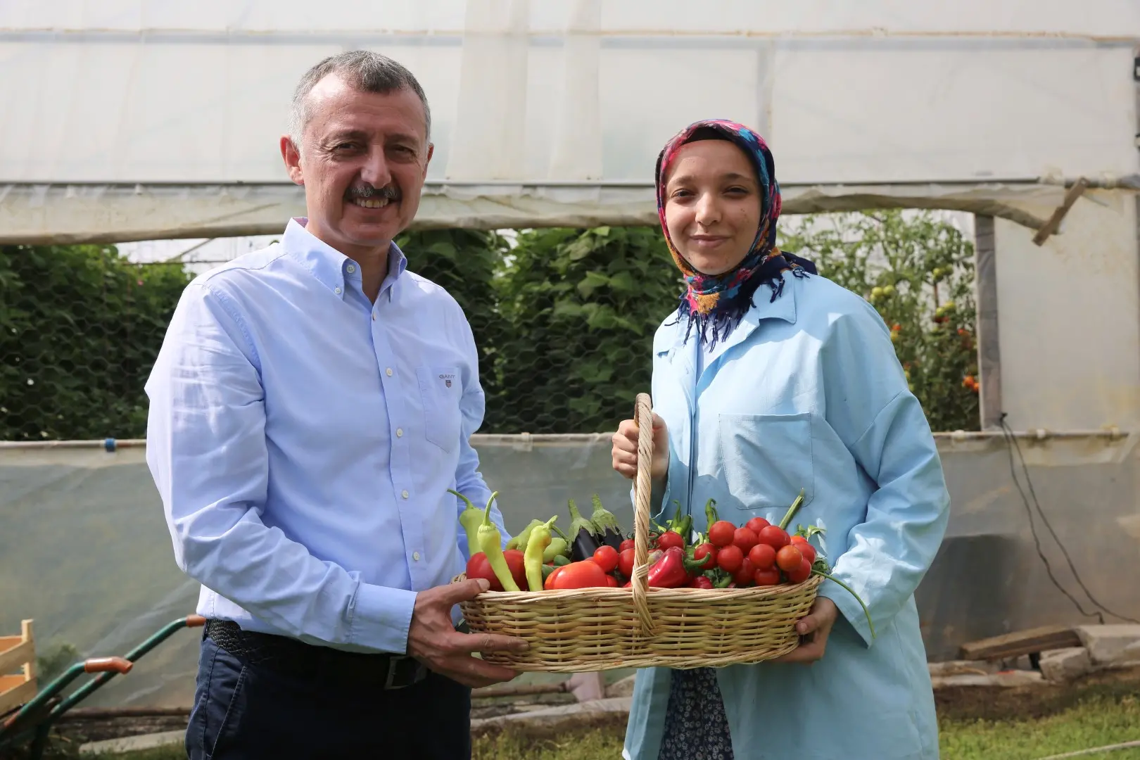 Büyükakın'dan kadın üreticiye destek sözü - Resim : 1