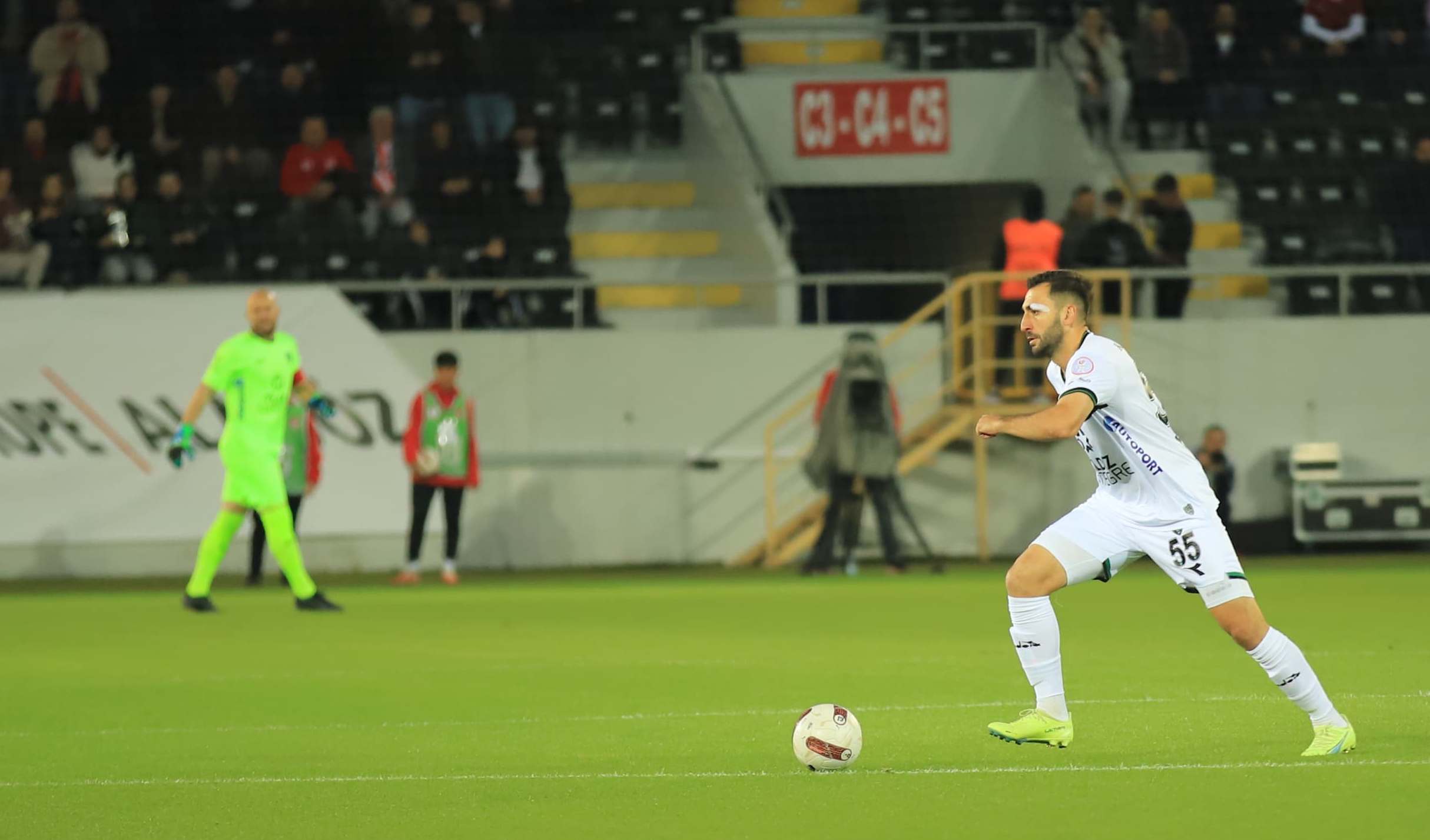 Çorum Futbol Kulübü - Kocaelispor "İlk yarıdan kareler... Ali Köksal - Foto Galeri" - Resim : 12