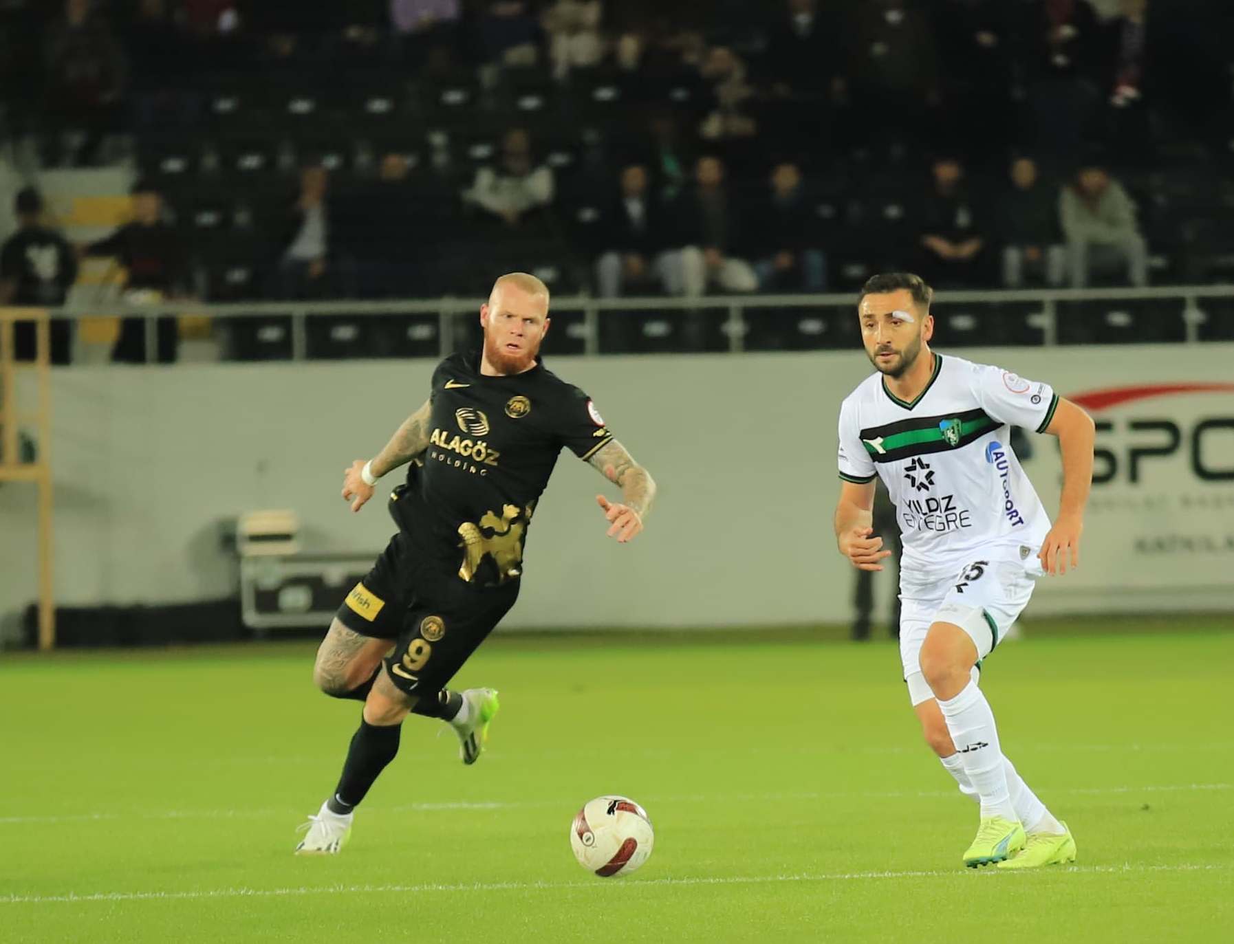 Çorum Futbol Kulübü - Kocaelispor "İlk yarıdan kareler... Ali Köksal - Foto Galeri" - Resim : 16