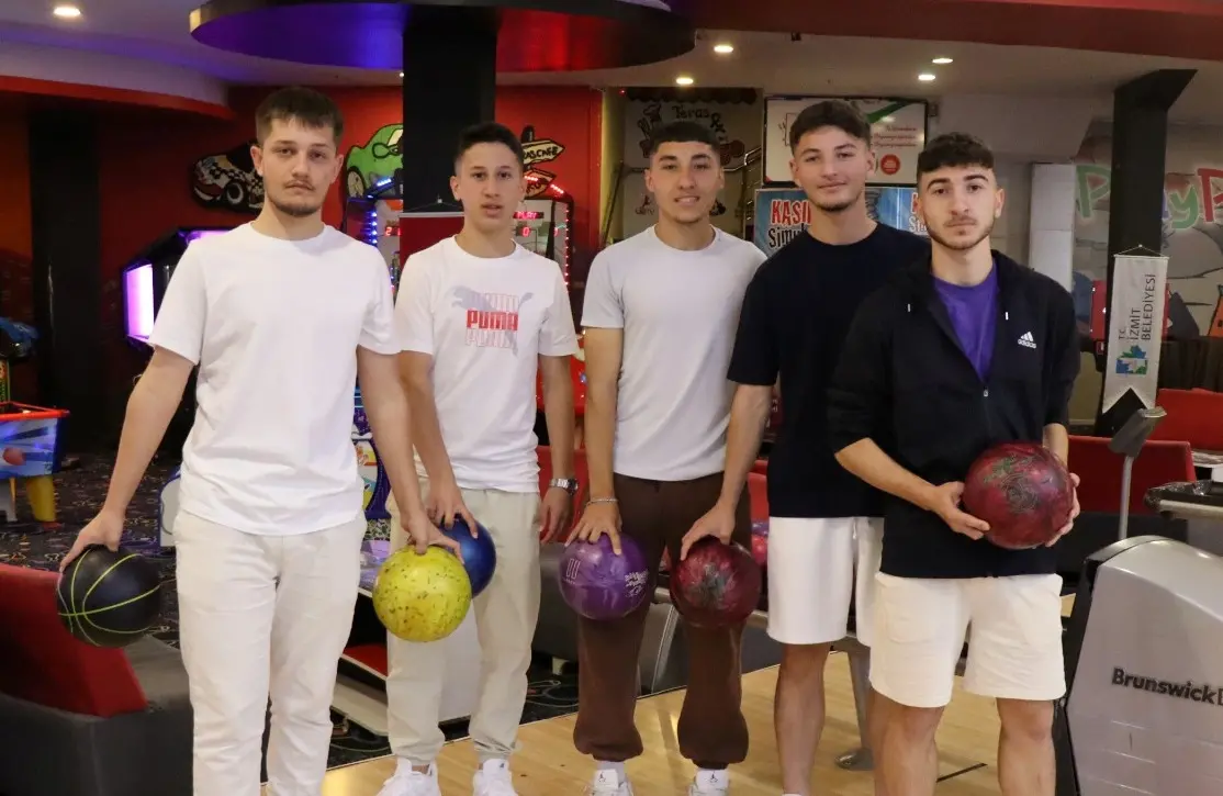 Bowling Turnuvası’nda 19 Mayıs coşkusu! - Resim : 8