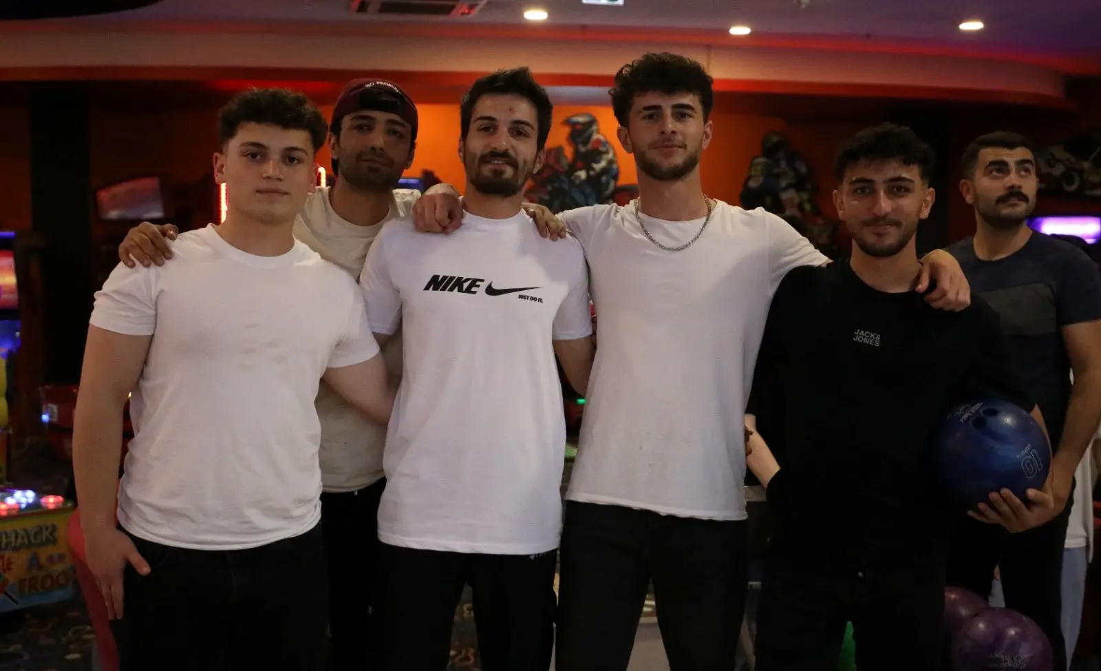 Bowling Turnuvası’nda 19 Mayıs coşkusu! - Resim : 6