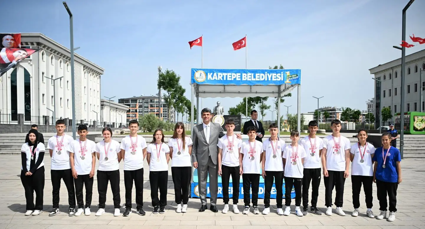 Kartepe’de unutulmaz 19 Mayıs coşkusu! - Resim : 4