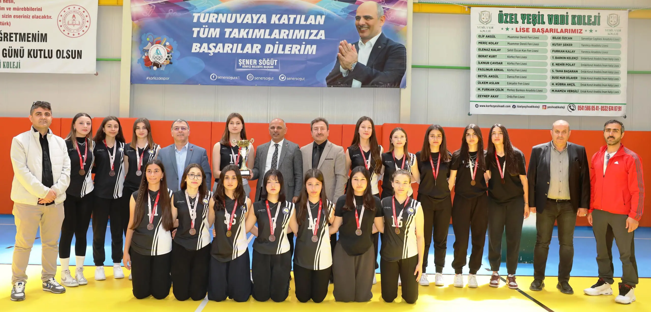 Körfez’de 19 Mayıs Voleybol Turnuvası unutulmazlar arasına girdi - Resim : 10