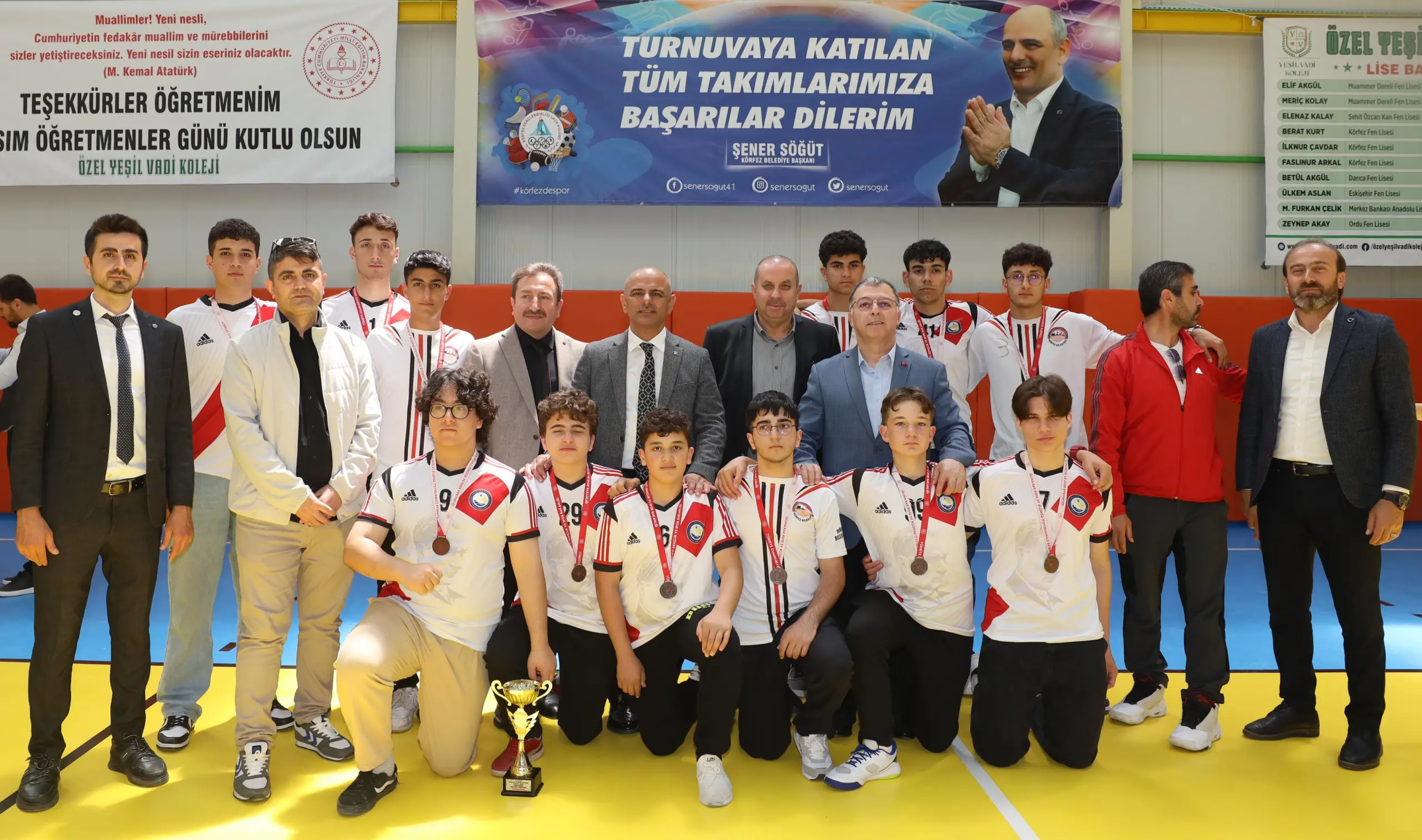 Körfez’de 19 Mayıs Voleybol Turnuvası unutulmazlar arasına girdi - Resim : 8