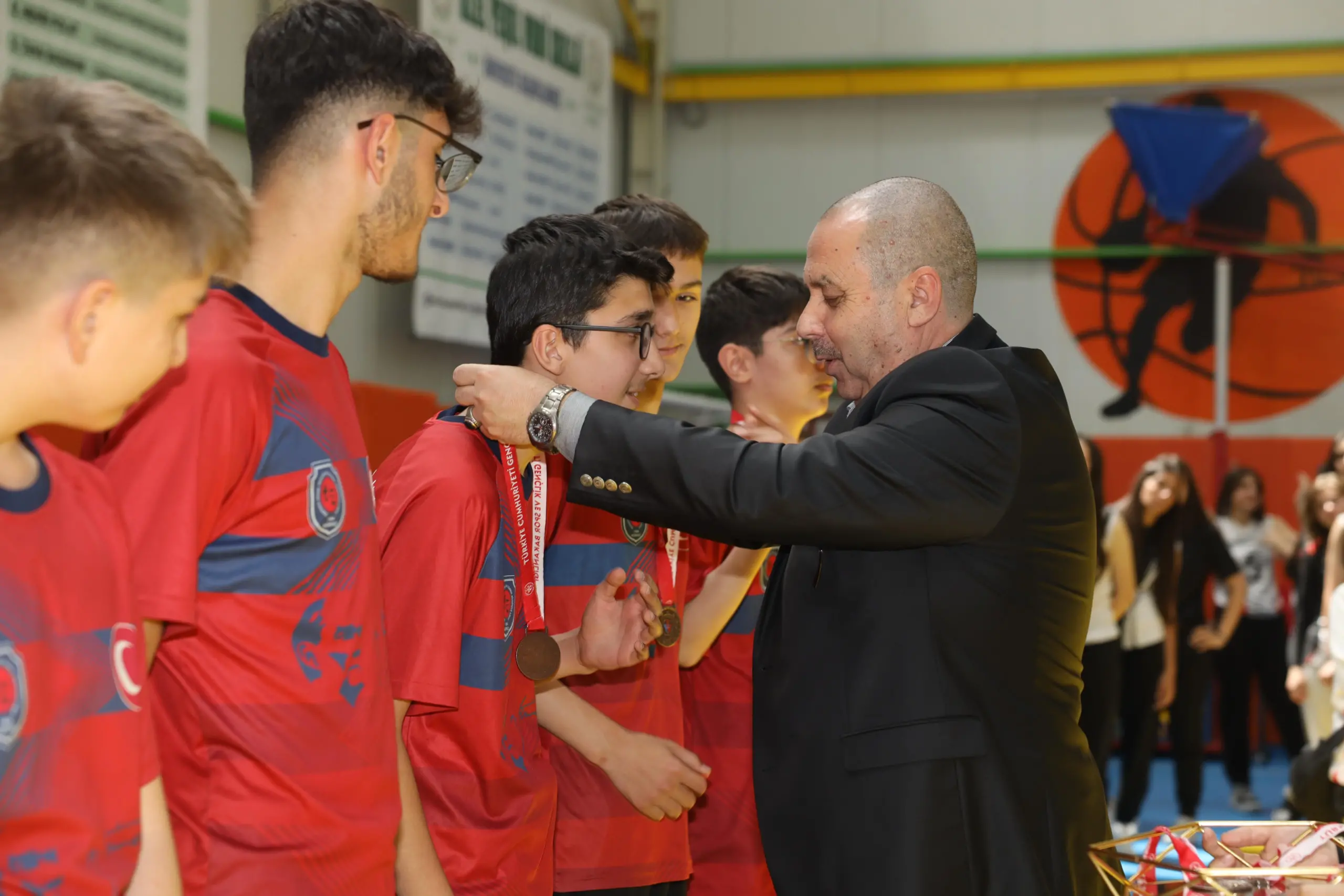 Körfez’de 19 Mayıs Voleybol Turnuvası unutulmazlar arasına girdi - Resim : 2