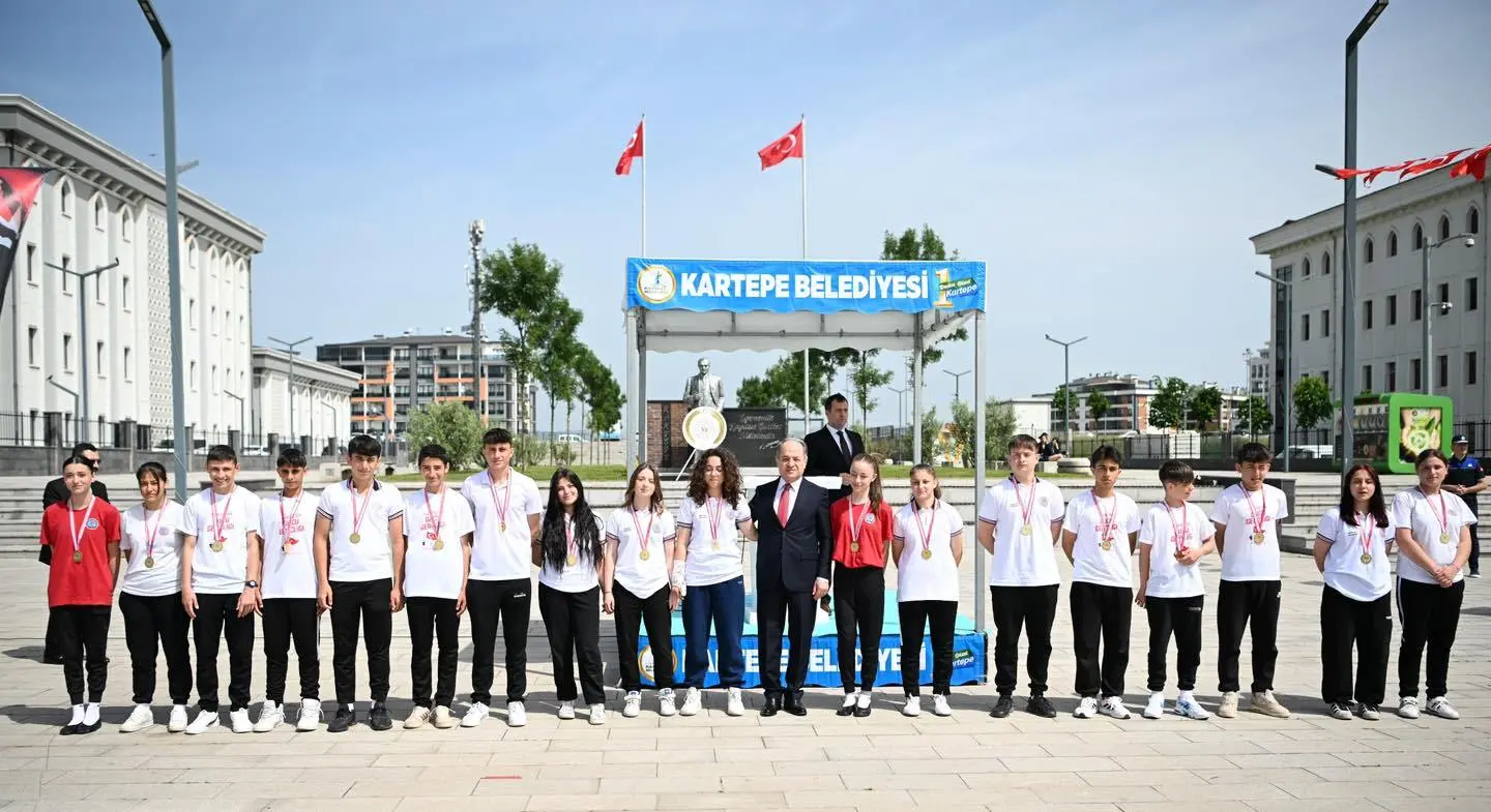 Kartepe’de unutulmaz 19 Mayıs coşkusu! - Resim : 6