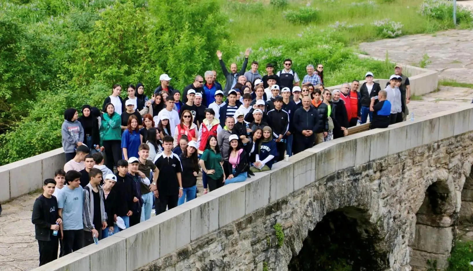 Körfez’in doğal güzelliklerini keşfederek yürüdüler! - Resim : 4