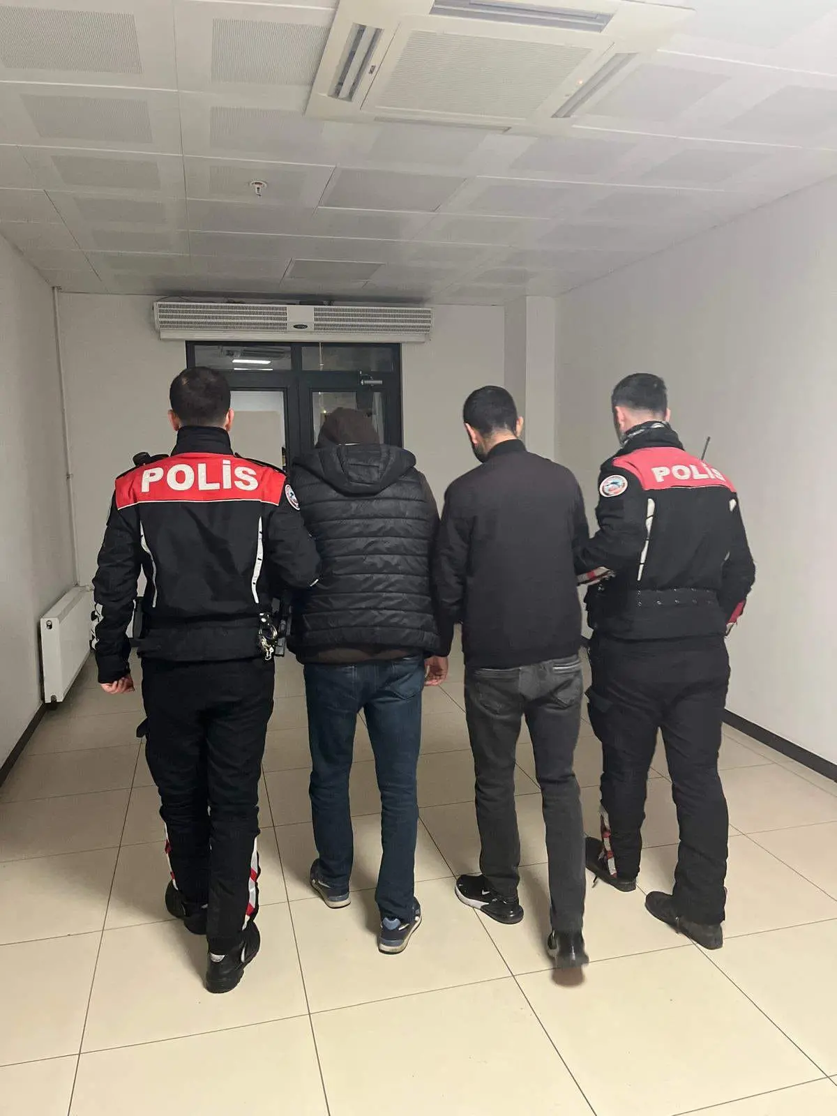 Kokainle polise yakalandılar - Resim : 1