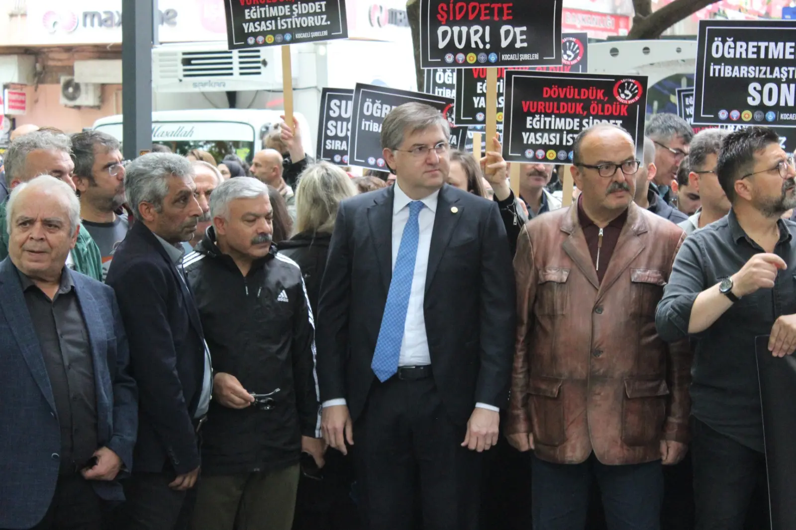 Binlerce öğretmen İbrahim Hoca için haykırdı - Resim : 8