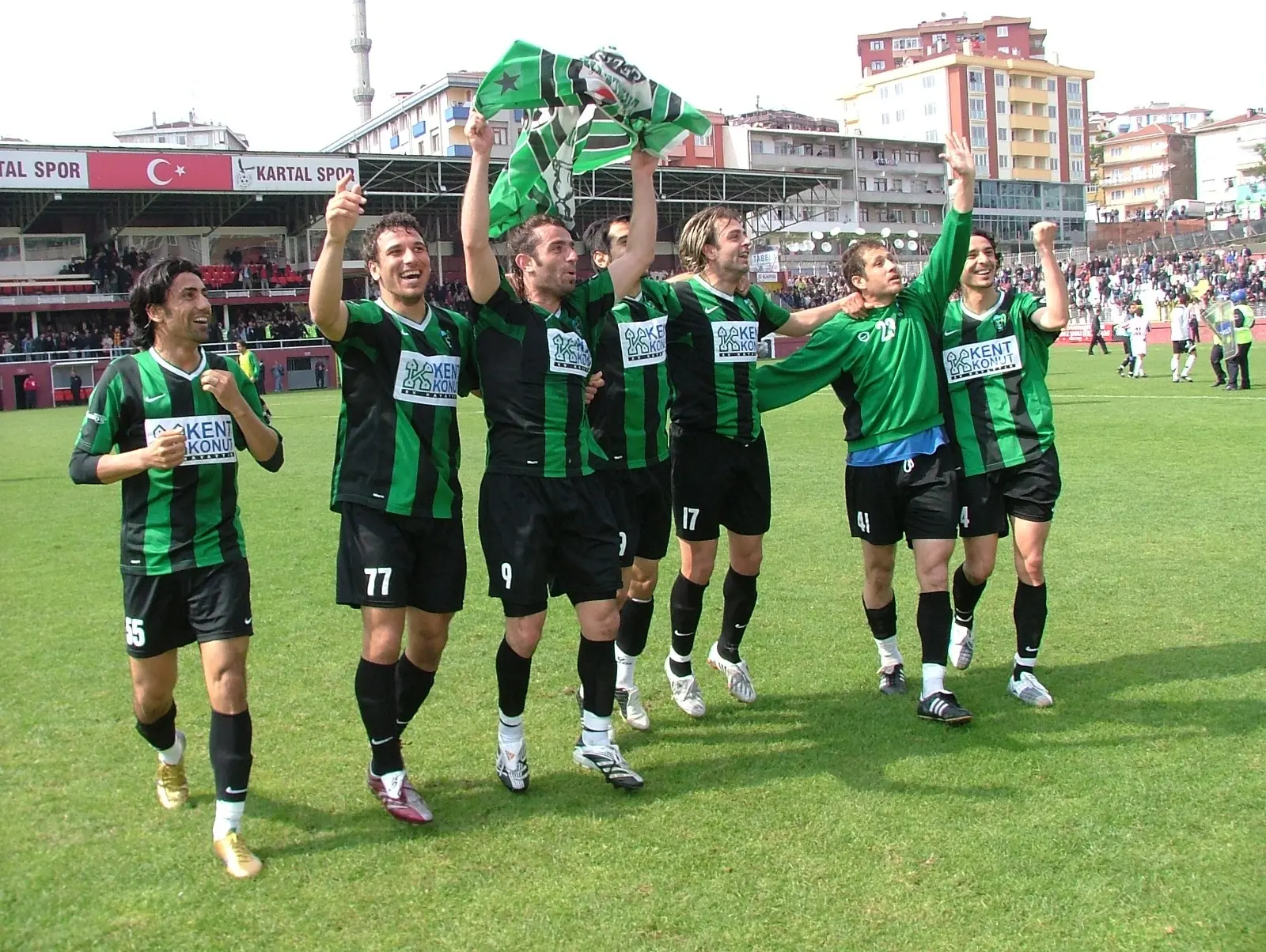 Yeşil Siyah programında Serdar Topraktepe’den Kocaelispor hakkında çok çarpıcı açıklamalar! - Resim : 1