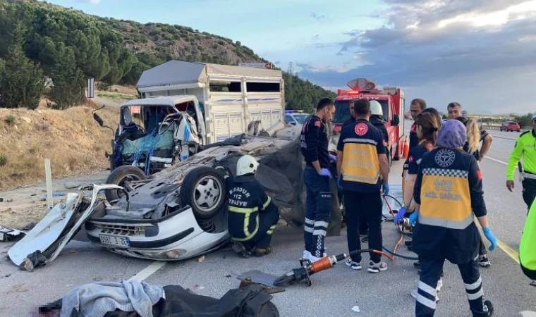 Nişana hazırlanan çift feci kazada hayatını kaybetti