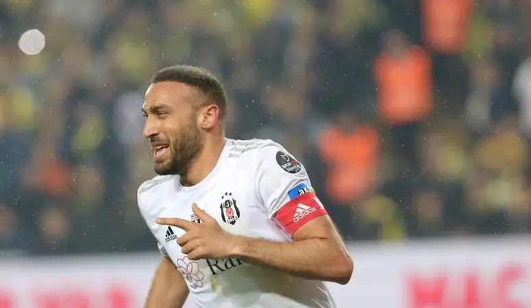 Beşiktaş’ın yıldız futbolcusu Cenk