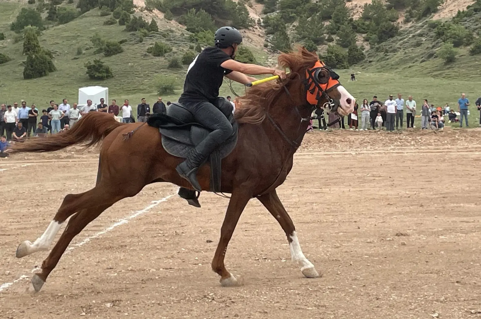 19 Mayıs’ı at üzerinde cirit atarak kutladılar - Resim : 1