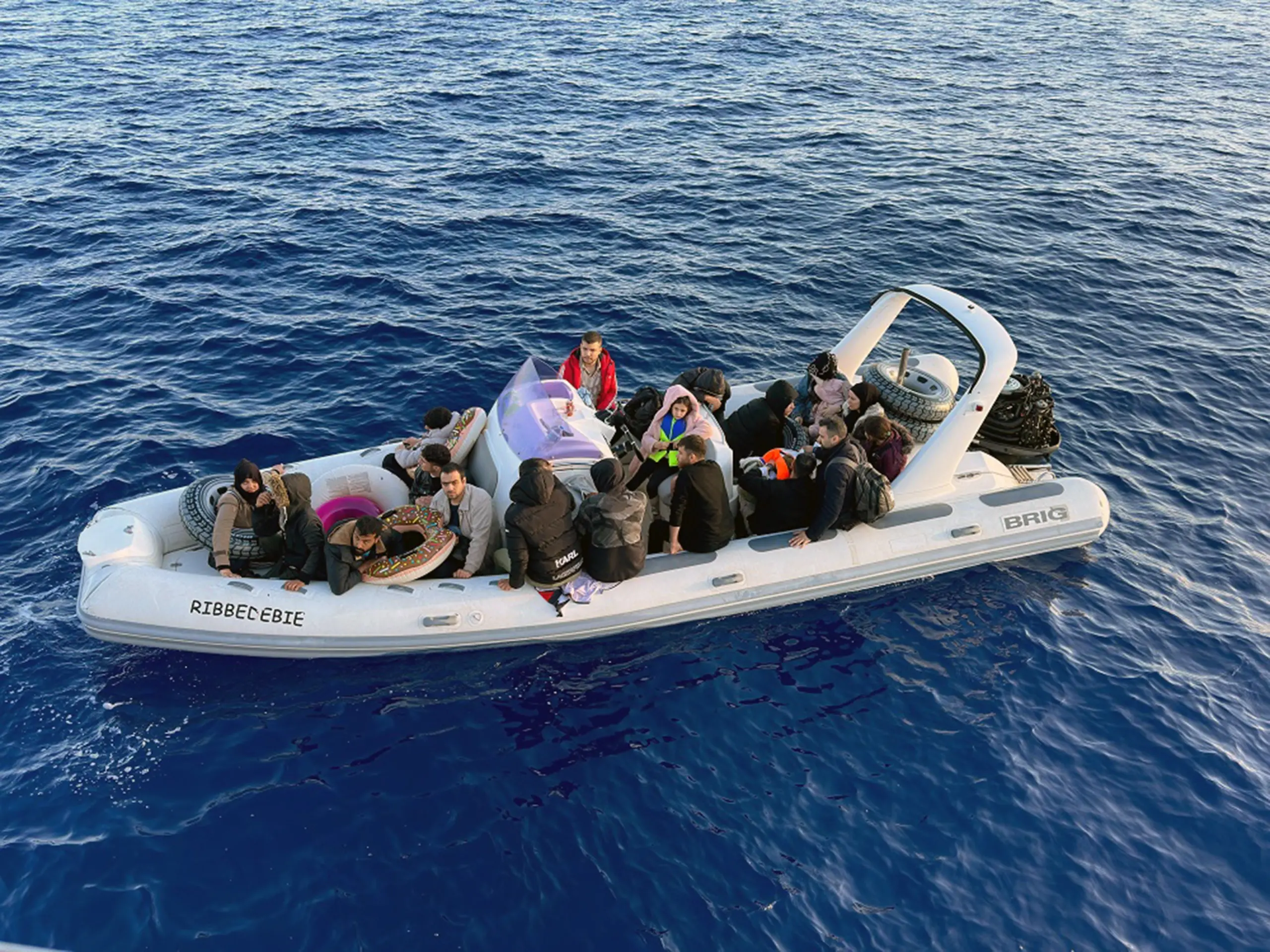 Göçmen krizi devam ediyor! Kaçakçılar yakalandı