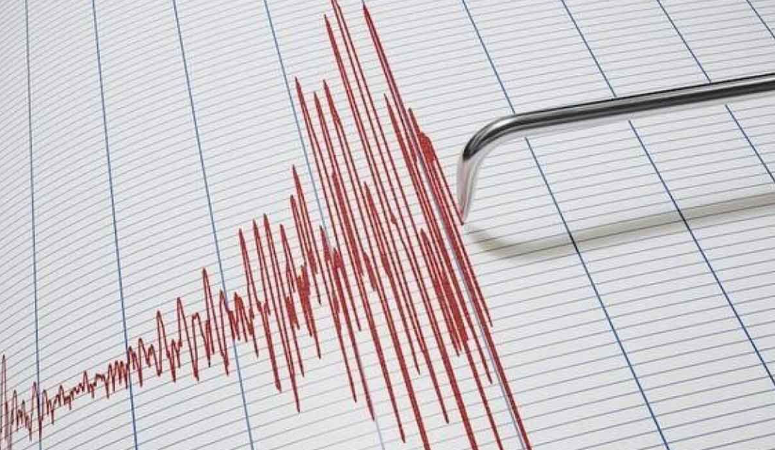 Korkutan deprem meydana geldi, AFAD ilk verileri açıkladı