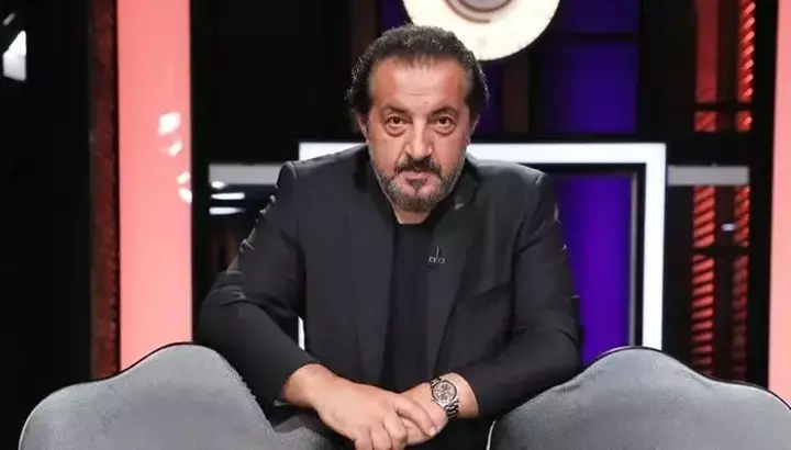 MASTERCHEF MEHMET ŞEF ACI HİKAYESİ: Masterchef Mehmet Şef Sol Eline Ne Oldu? Mehmet Yalçınkaya Eli Nasıl Kesildi? Masterchef Mehmet Şef Parmaklarına Ne Oldu? - Resim : 1