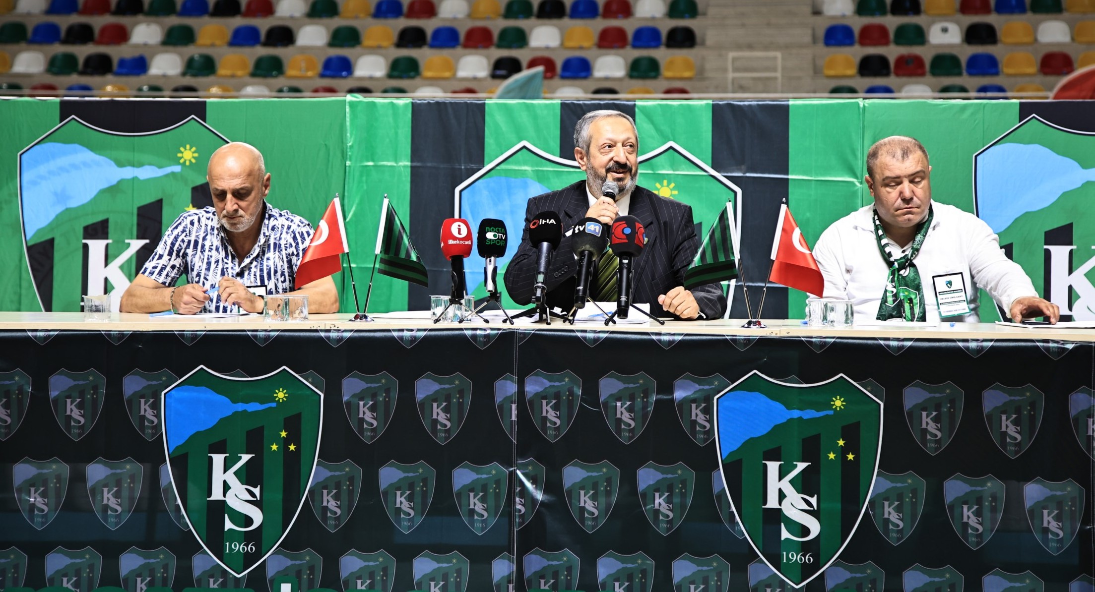 Kocaelispor'da gergin genel kurul "Foto Galeri - Ali Köksal" - Resim : 68