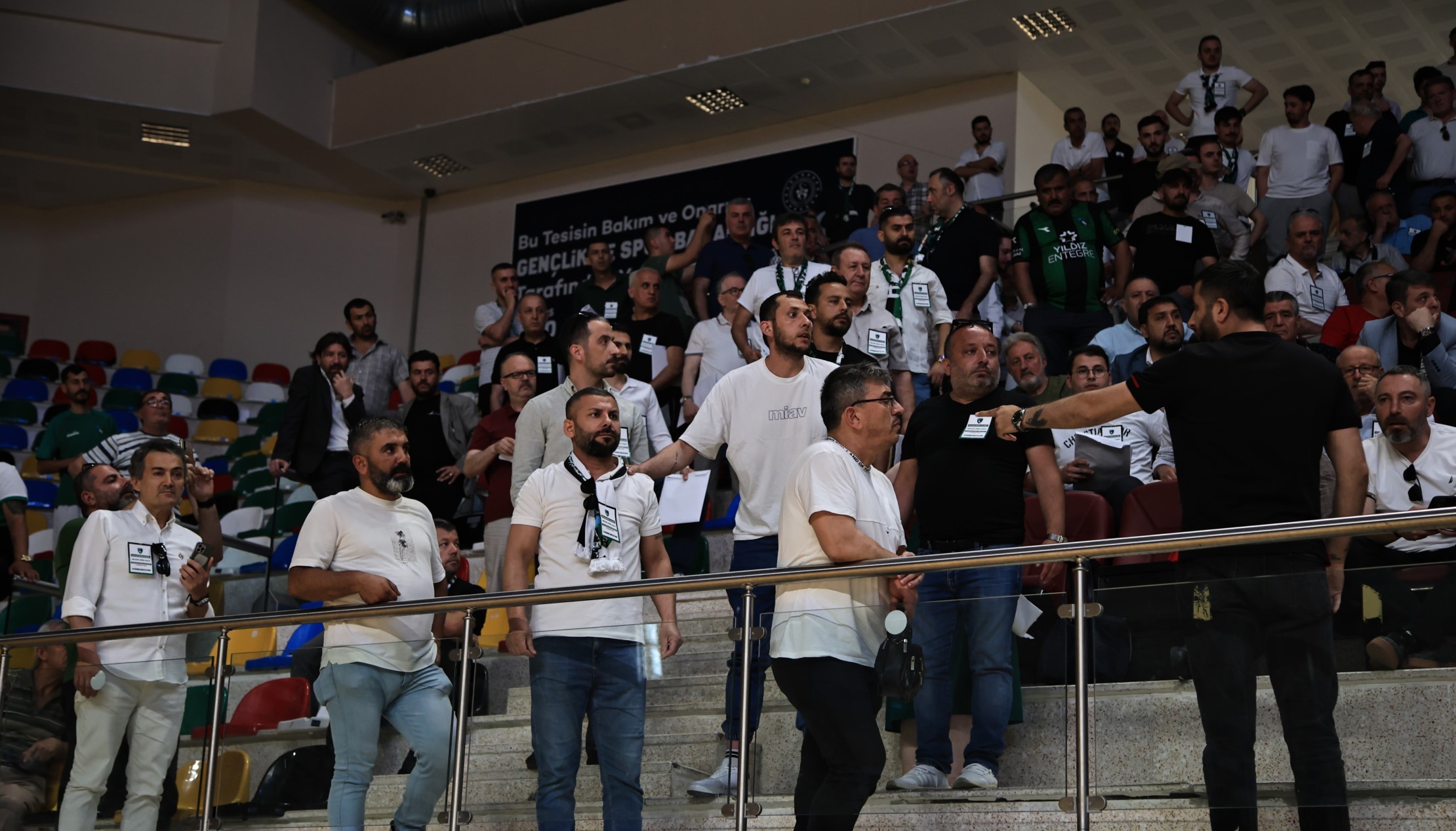 Kocaelispor'da gergin genel kurul "Foto Galeri - Ali Köksal" - Resim : 135