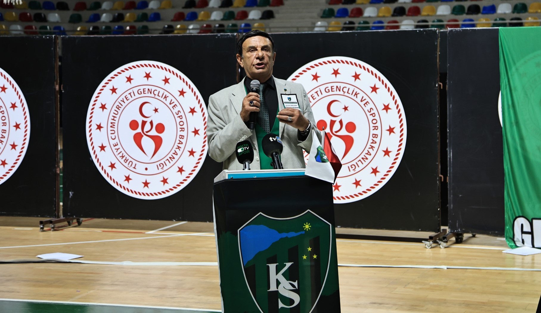 Kocaelispor'da gergin genel kurul "Foto Galeri - Ali Köksal" - Resim : 144