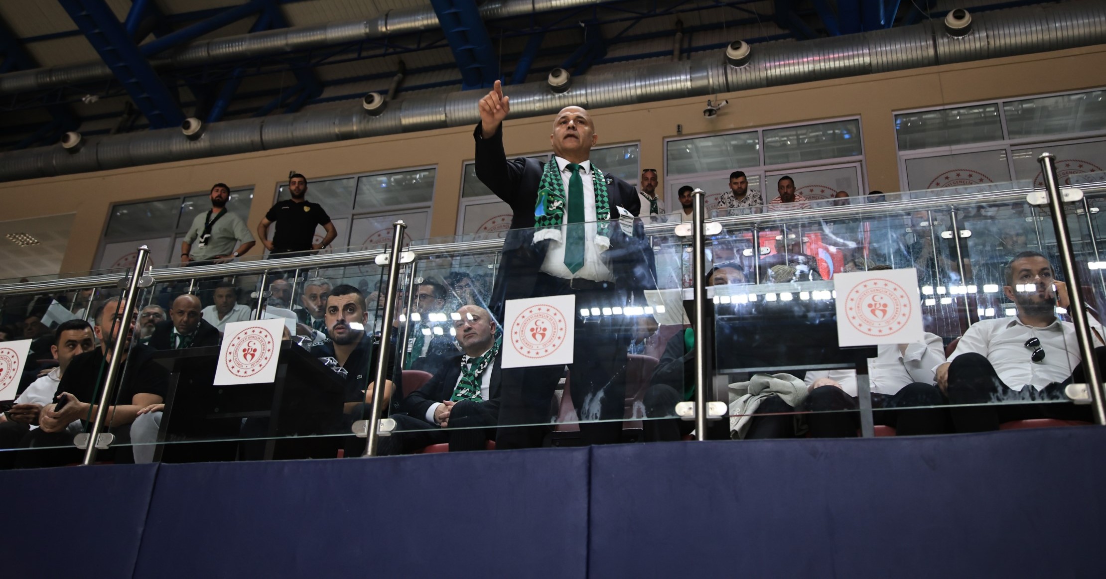 Kocaelispor'da gergin genel kurul "Foto Galeri - Ali Köksal" - Resim : 154