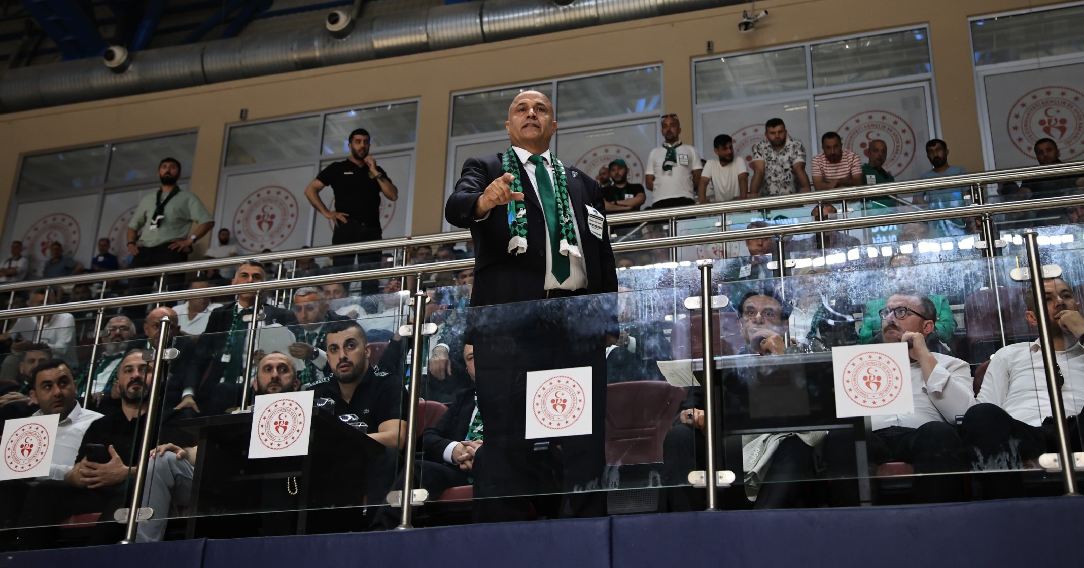 Kocaelispor'da gergin genel kurul "Foto Galeri - Ali Köksal" - Resim : 157