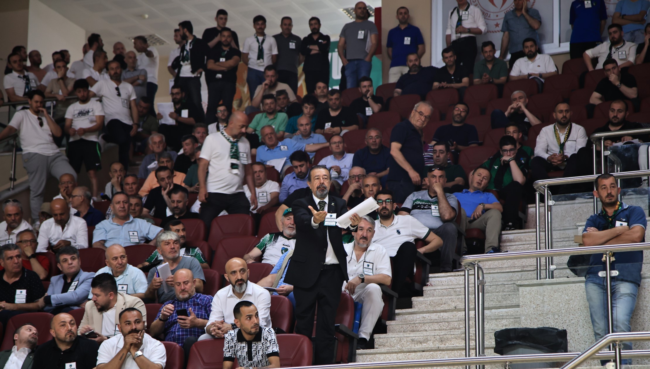 Kocaelispor'da gergin genel kurul "Foto Galeri - Ali Köksal" - Resim : 161