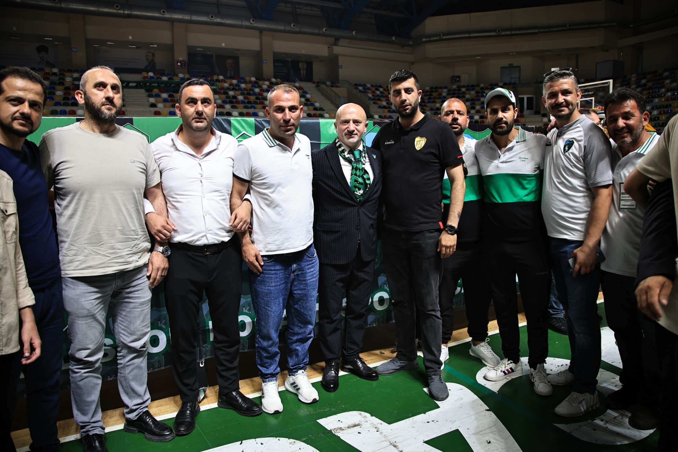 Kocaelispor'da gergin genel kurul "Foto Galeri - Ali Köksal" - Resim : 182