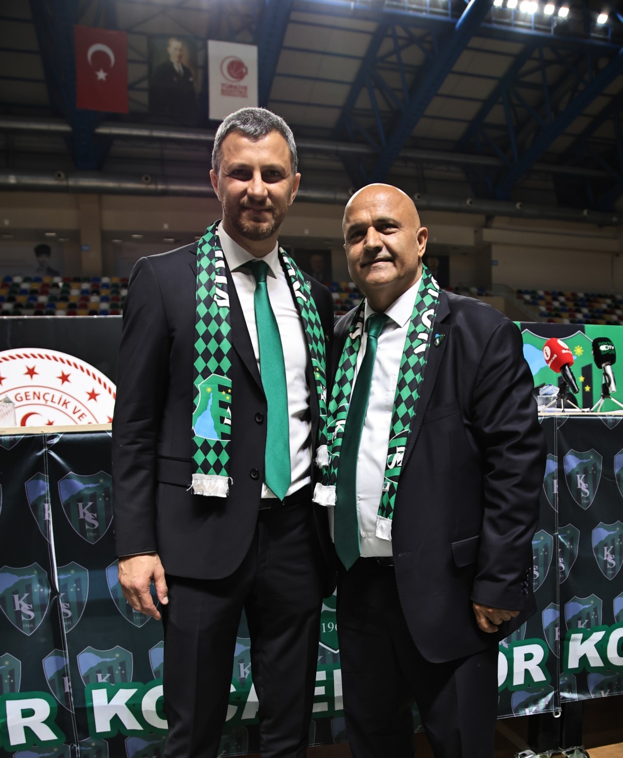 Kocaelispor'da gergin genel kurul "Foto Galeri - Ali Köksal" - Resim : 189