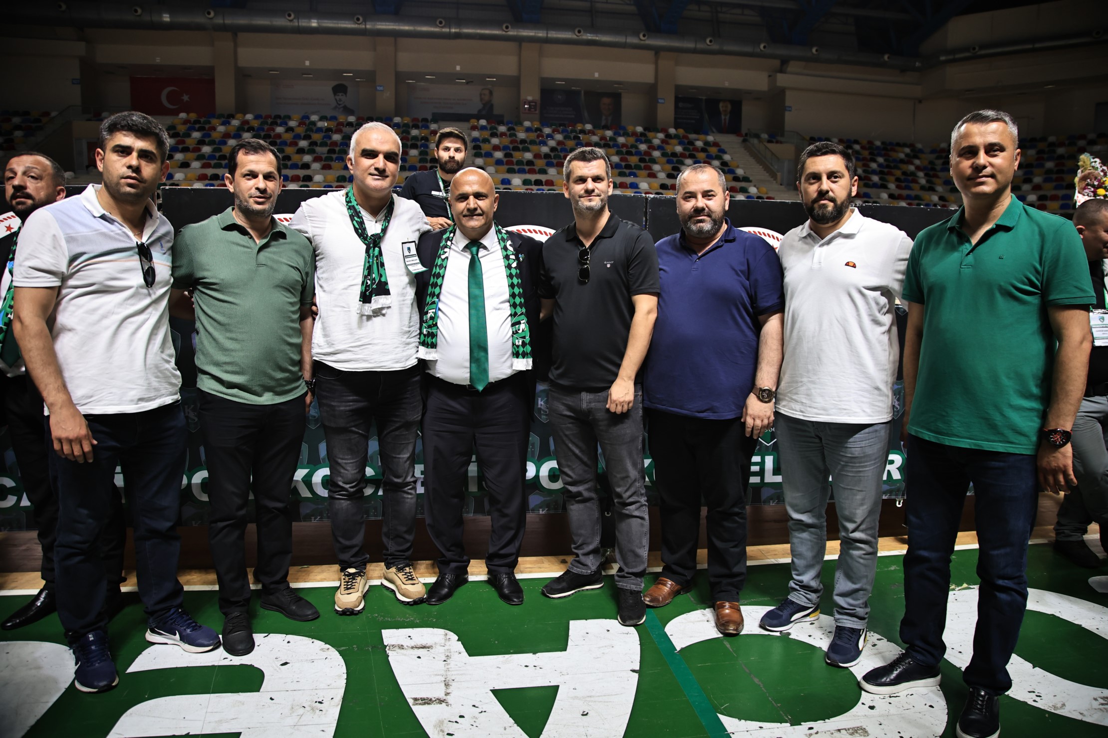 Kocaelispor'da gergin genel kurul "Foto Galeri - Ali Köksal" - Resim : 203