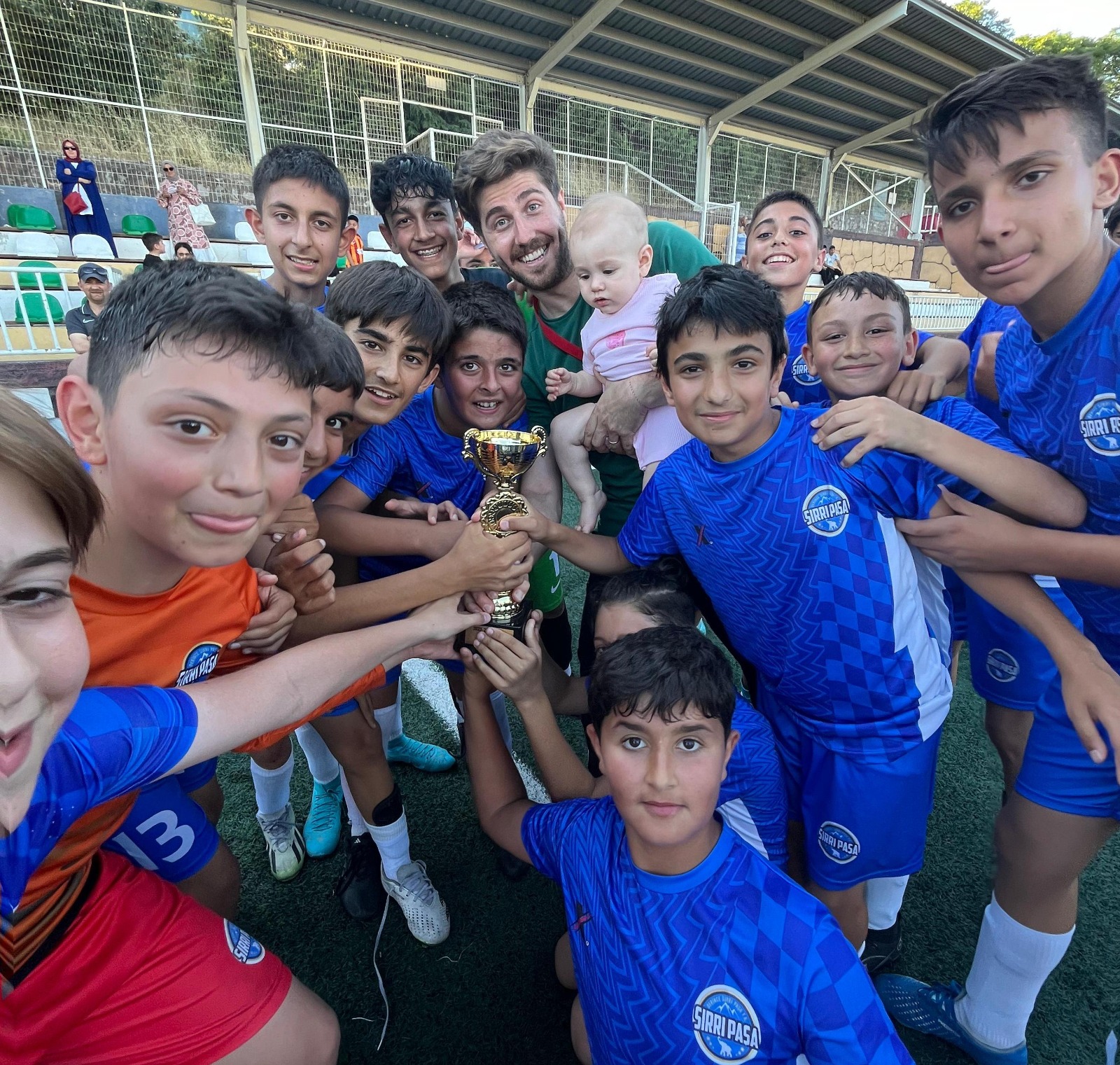 Sırrıpaşa Futbol Kulübü’ne helal olsun - Resim : 1