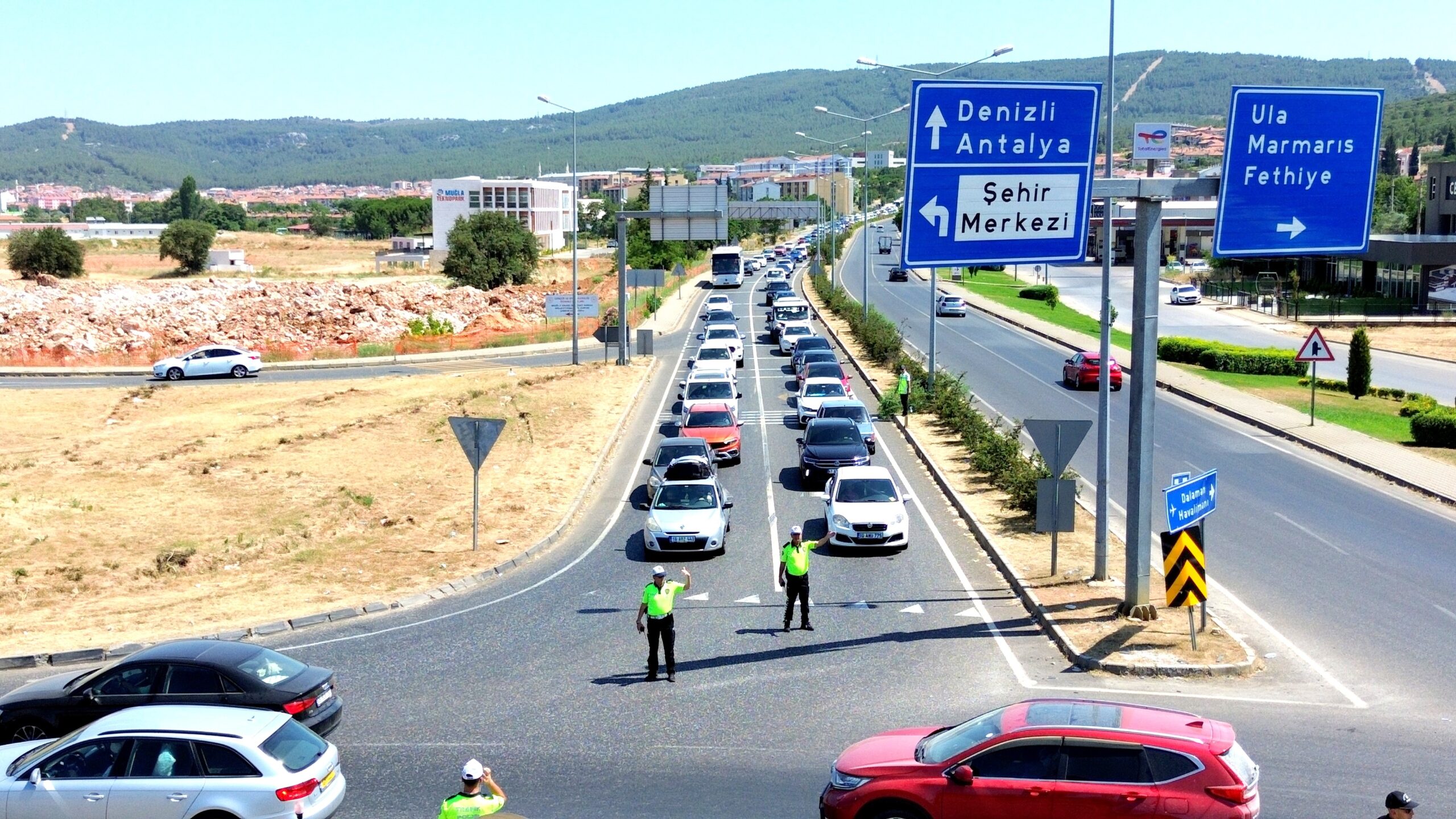 Bayram tatili sona eriyor: Dönüş tam bir çile! - Resim : 1