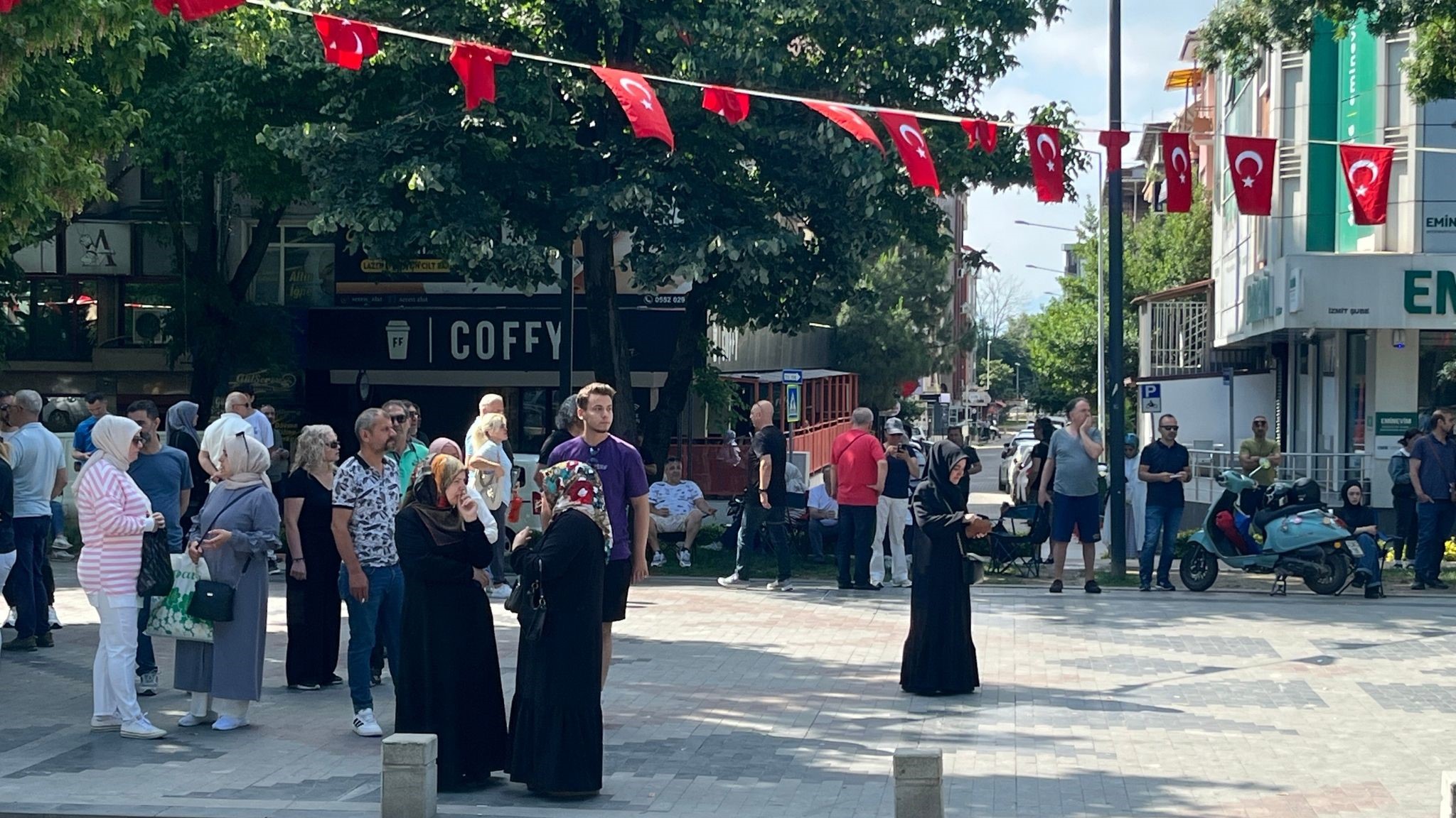 Çocuklarıyla birlikte sınav heyecanını yaşadılar - Resim : 2