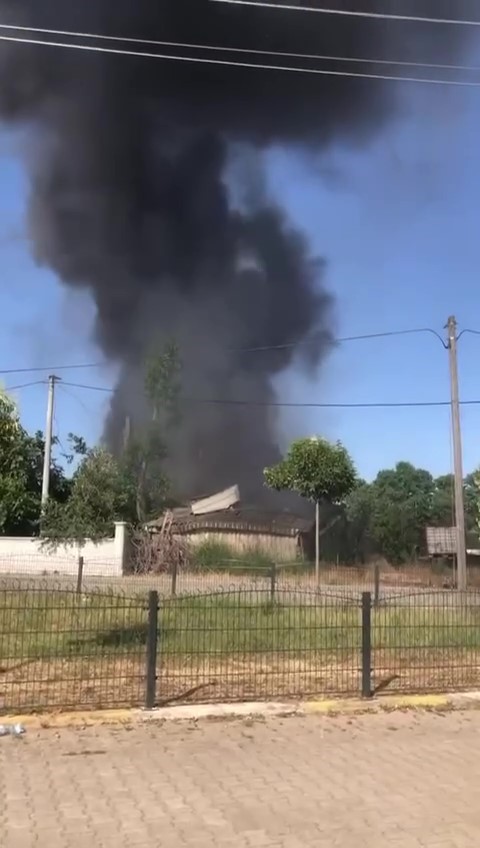 Evde başlayan yangın ağaçlık alana sıçradı! - Resim : 1