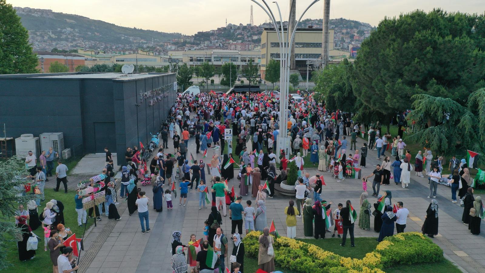 Filistin için binlerce Kocaelili eylem yaptı! - Resim : 5