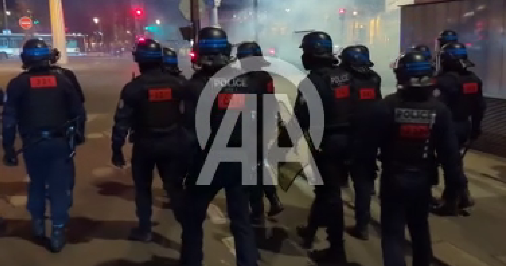 Fransa’da protestolara polis müdahalesi!