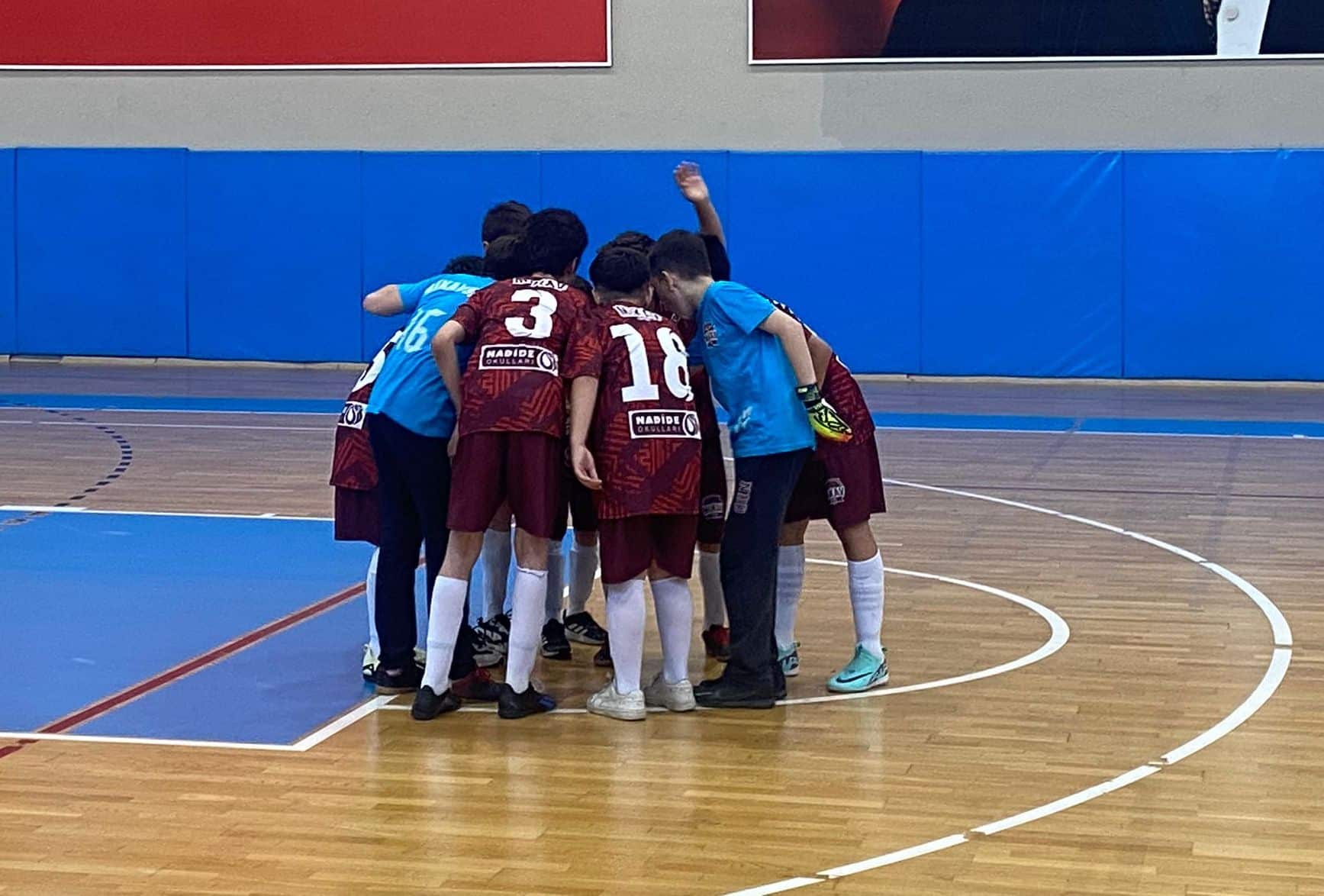 Futsalda en büyük Nadide Okulları! “5-3” - Resim : 3