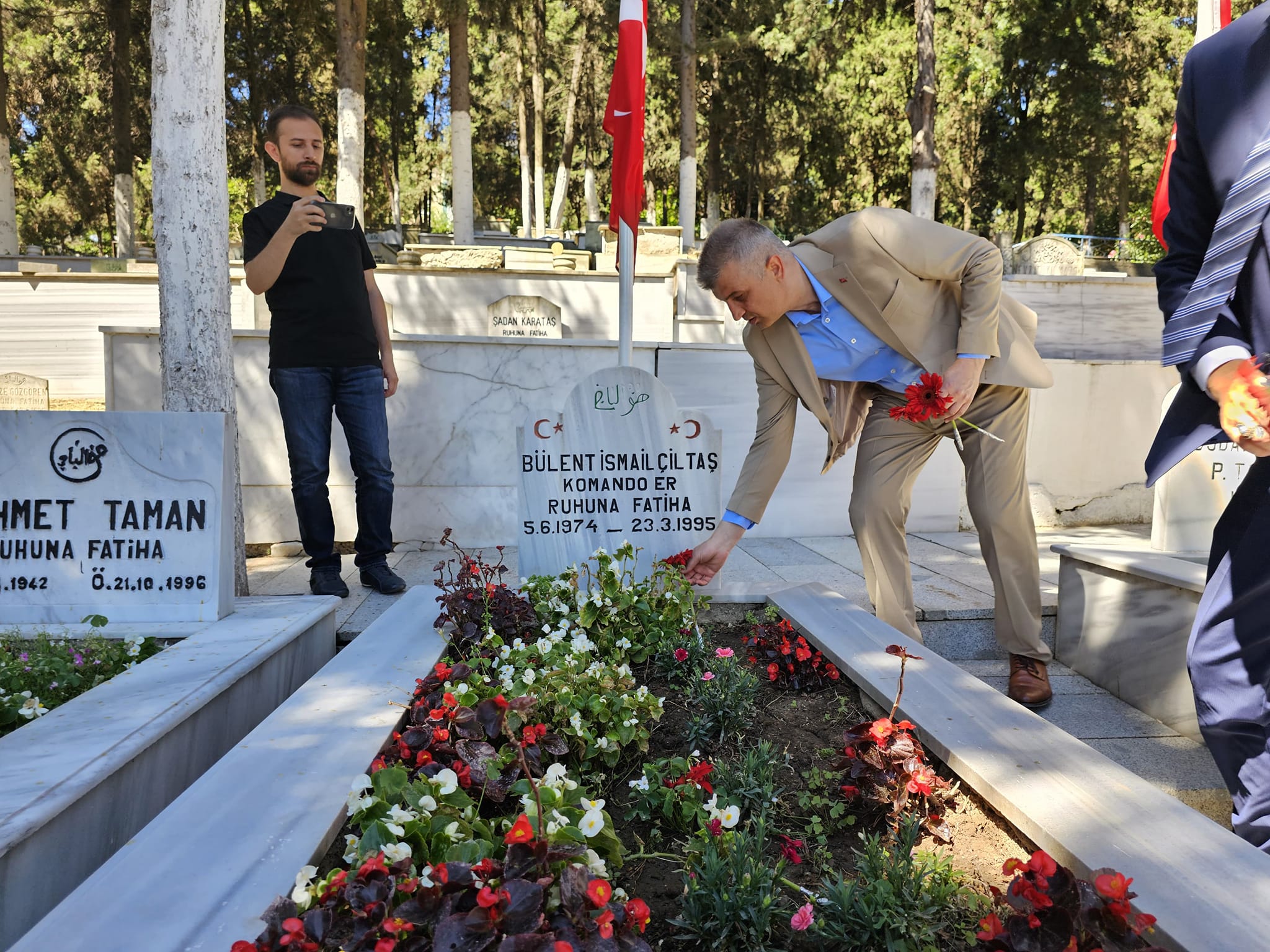 Gölcük kent bayramlaşmasında sıcak anlar yaşandı - Resim : 4