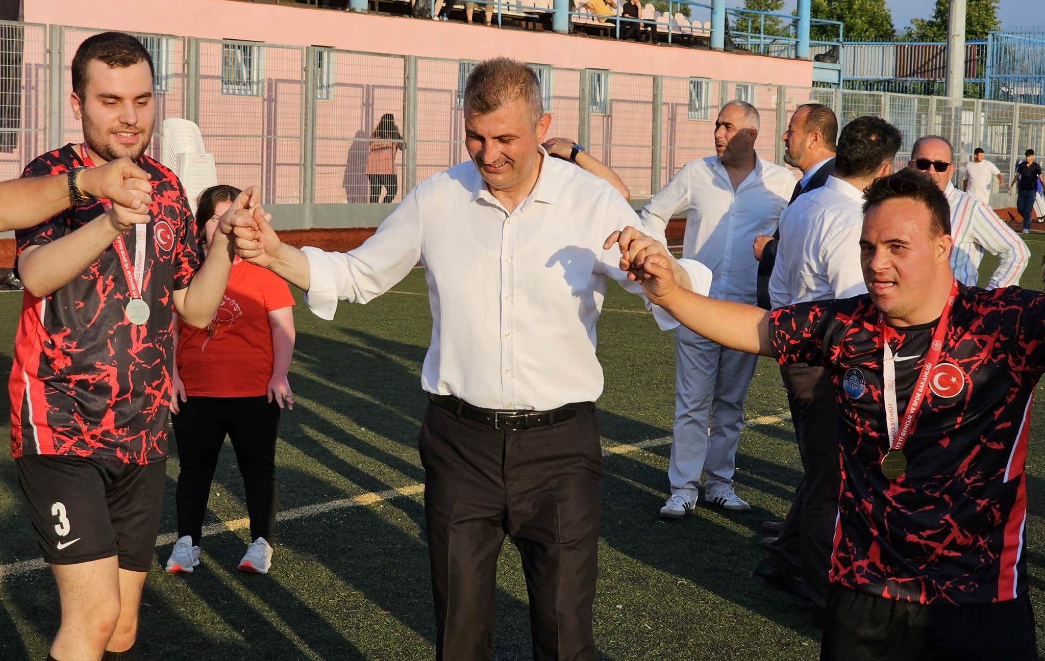 Gölcük’te beklenen ve merak edilen turnuva başladı! - Resim : 3