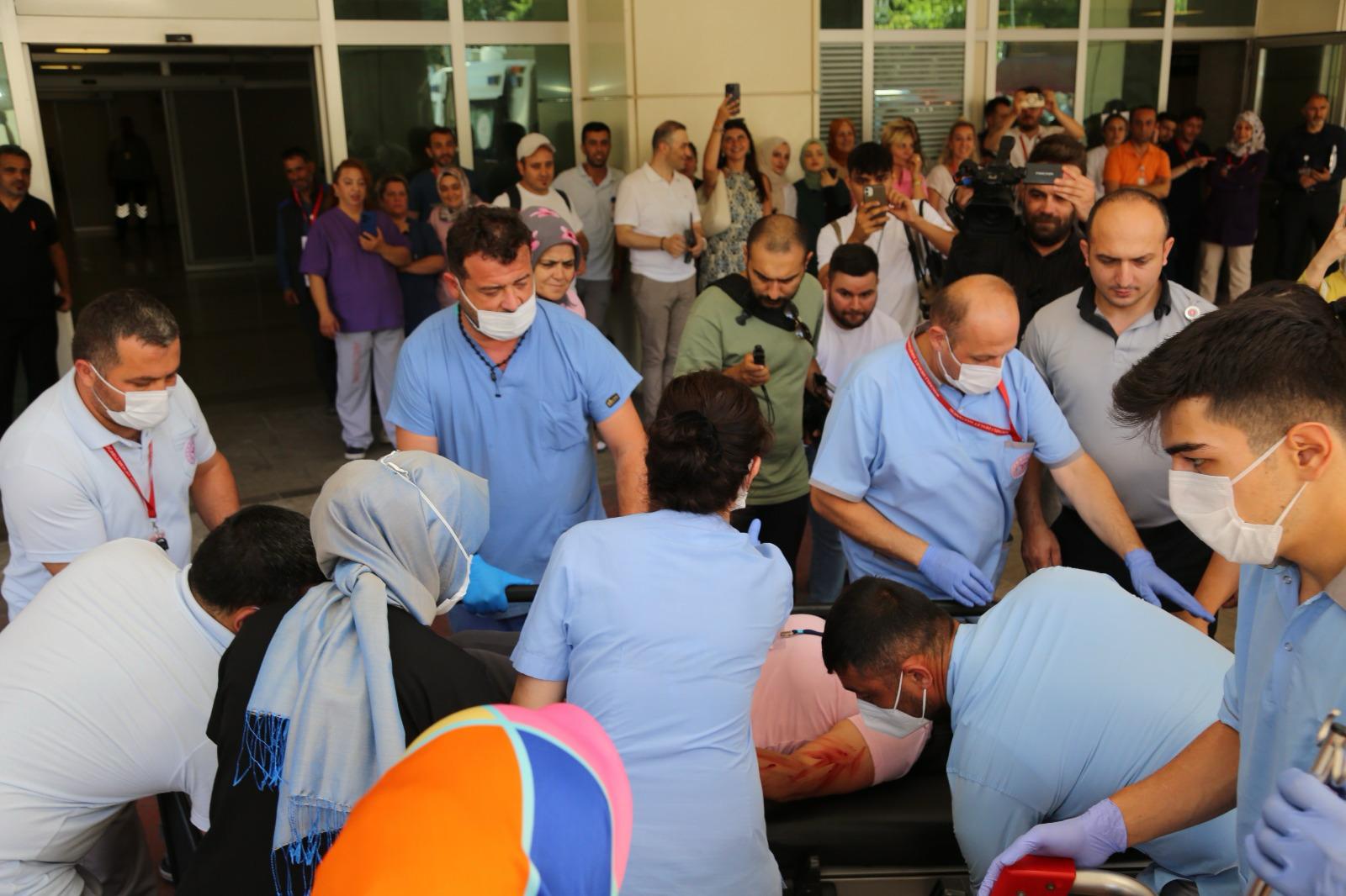 Kocaeli Devlet Hastanesi'nde gerçeğini aratmayan tatbikat! - Resim : 6